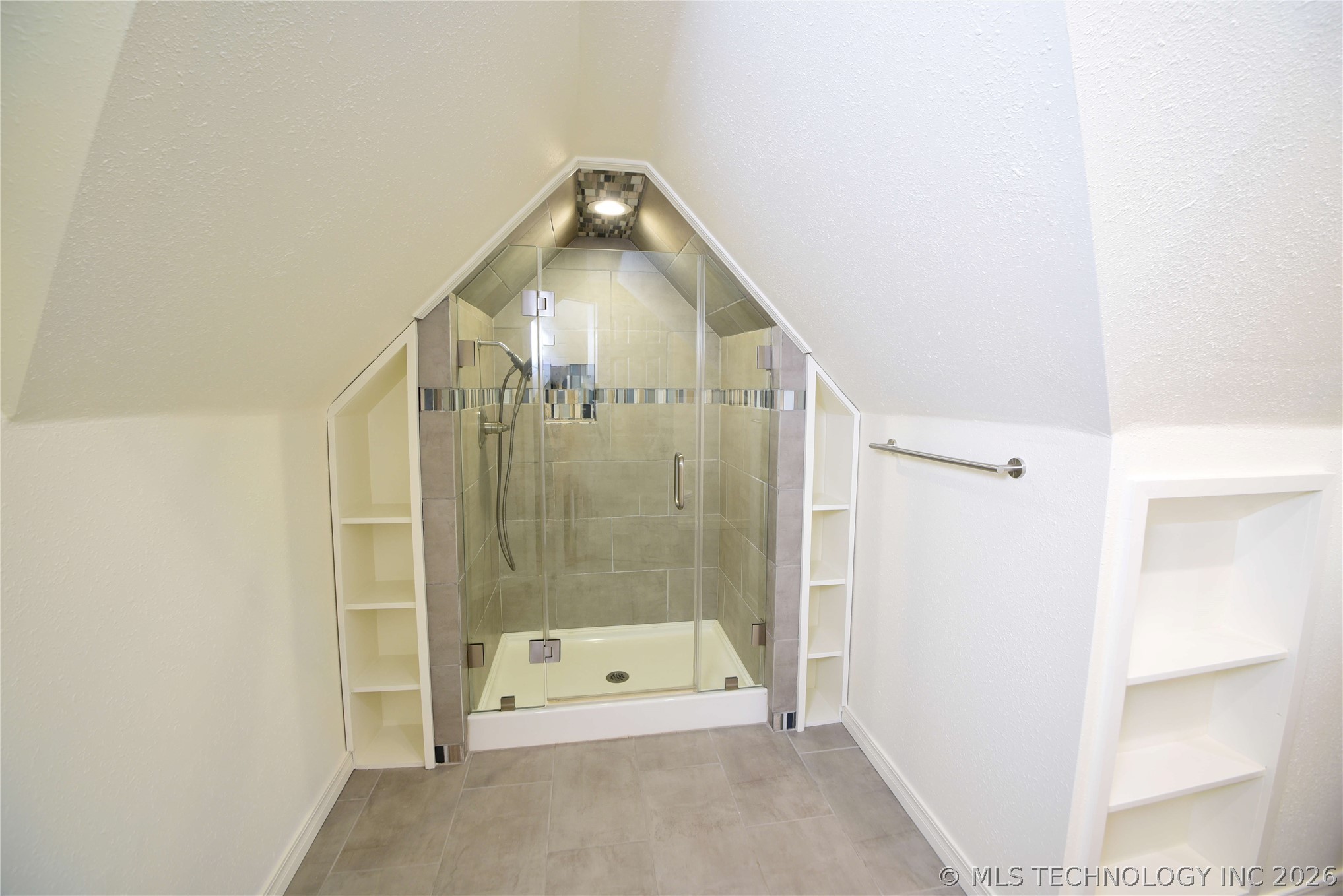 1740 S Yorktown Avenue Property Photo 21