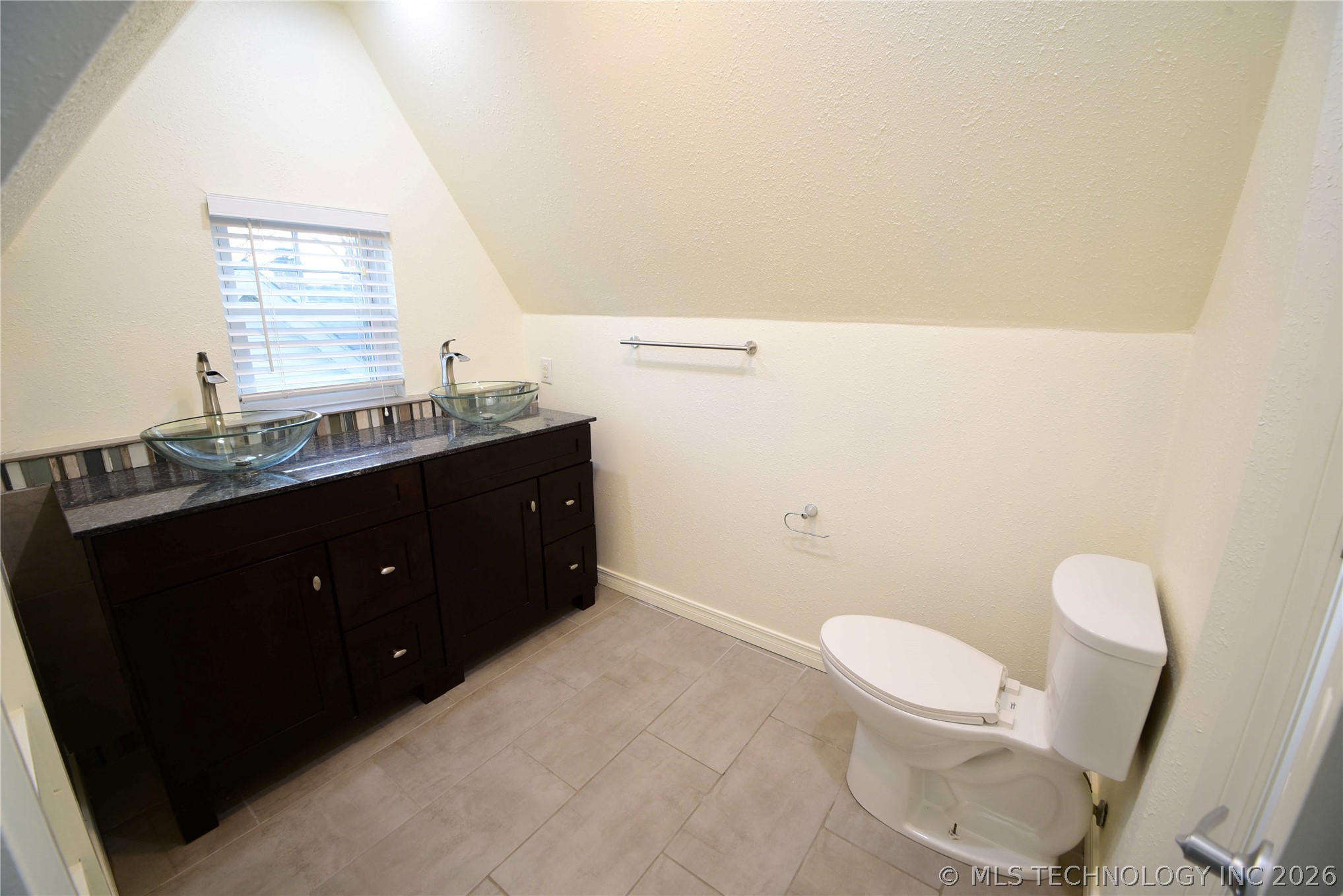 1740 S Yorktown Avenue Property Photo 22