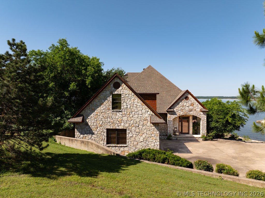 8925 Lake View Property Photo 1