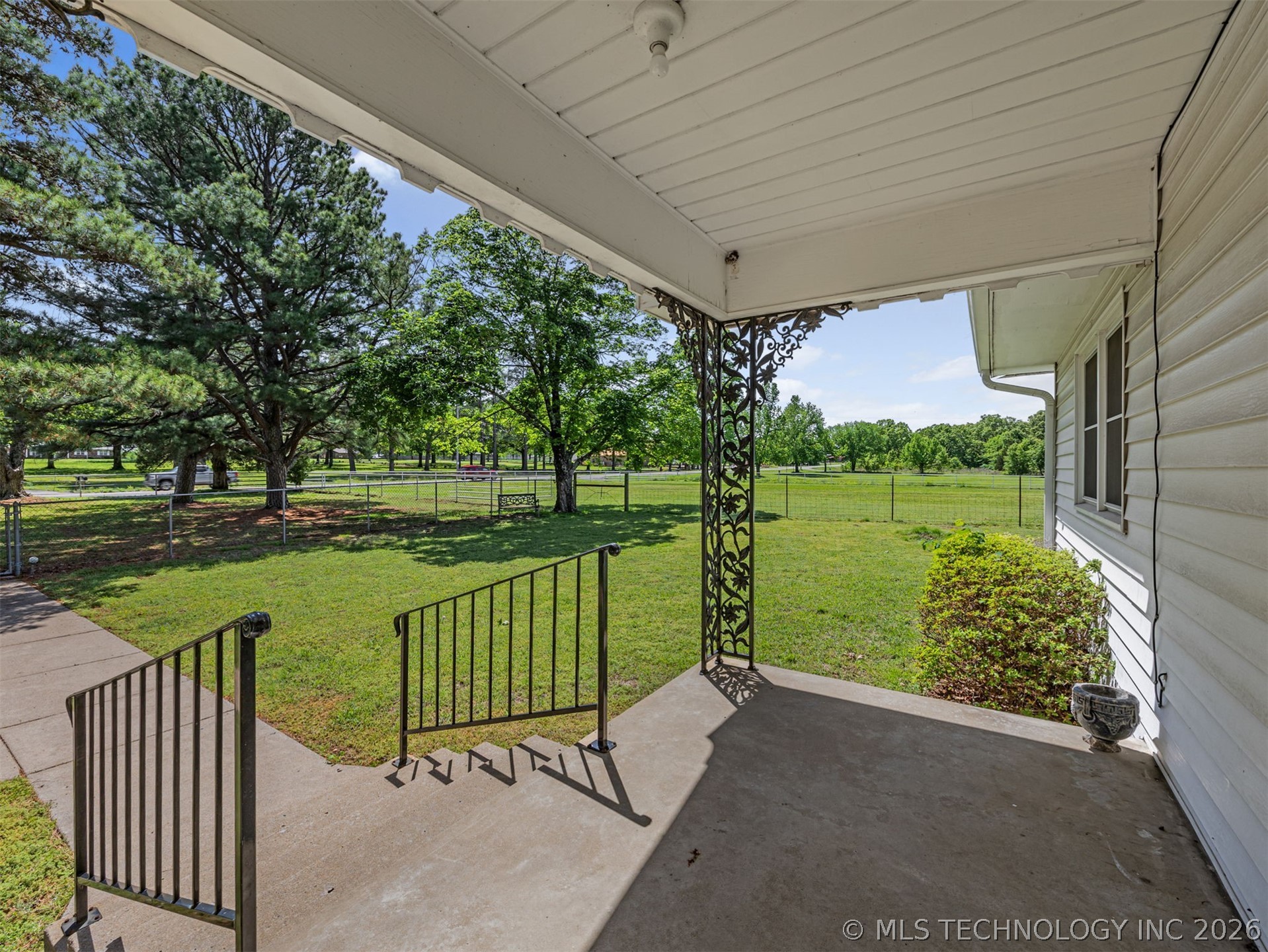 15083 State Highway 82 Property Photo 7