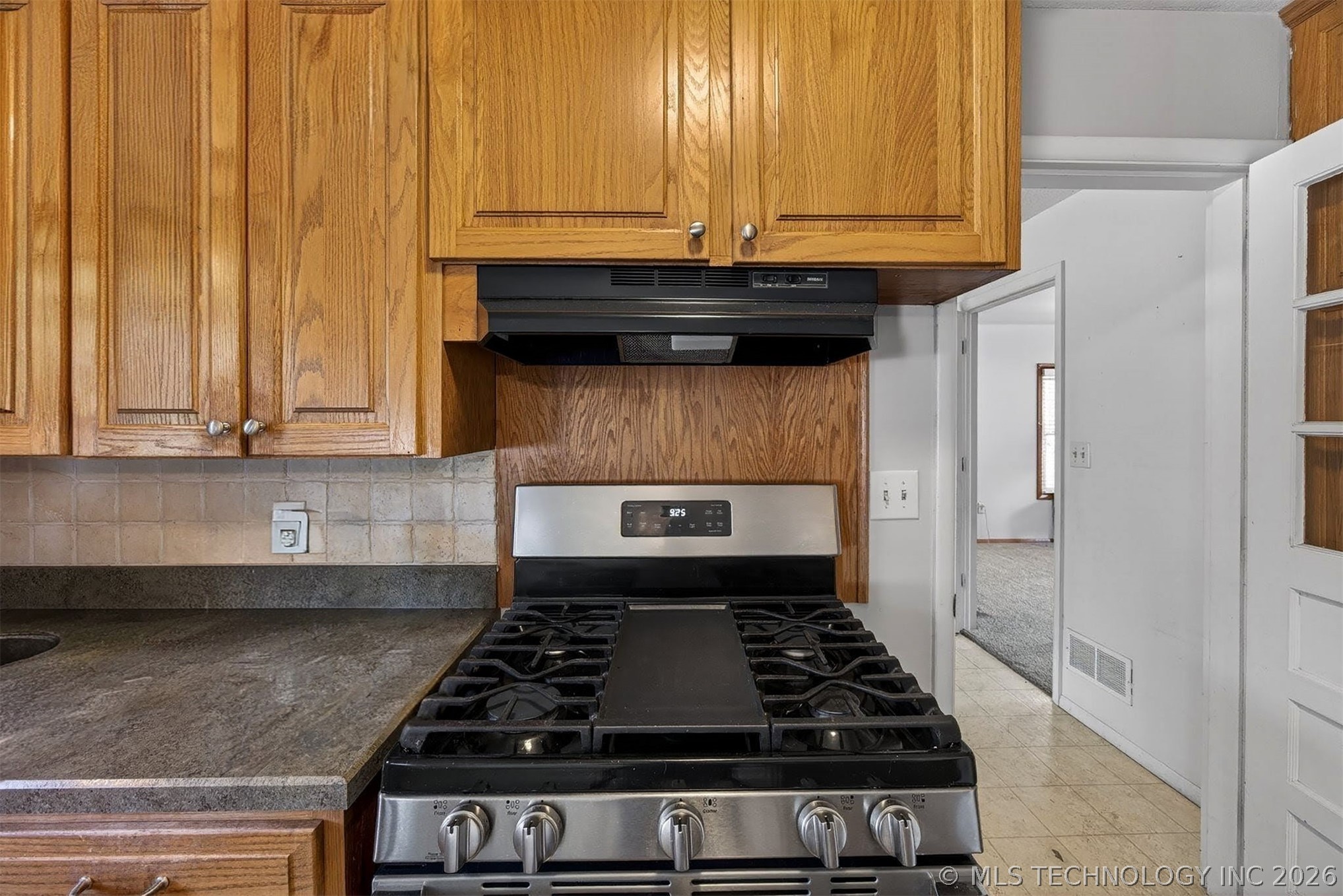 15083 State Highway 82 Property Photo 13