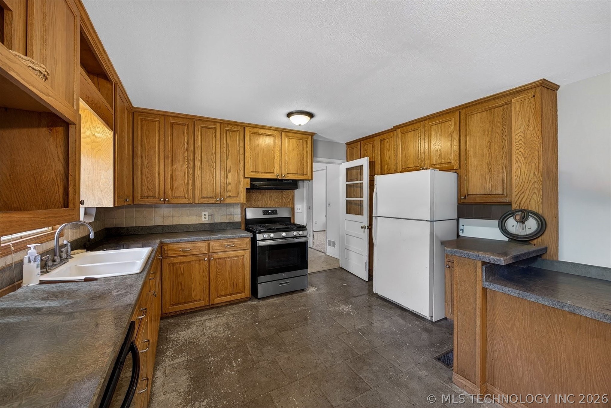 15083 State Highway 82 Property Photo 14