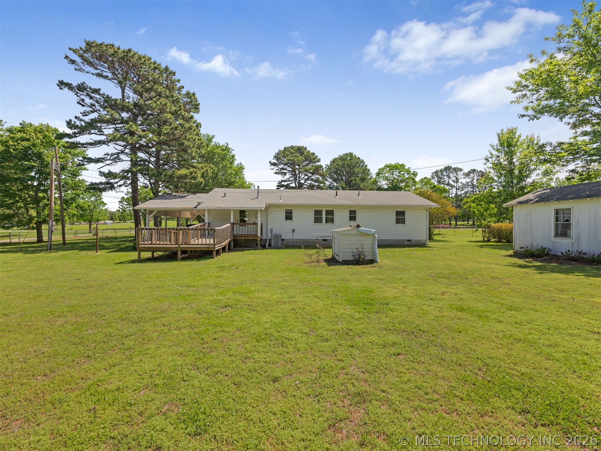 15083 State Highway 82 Property Photo 37