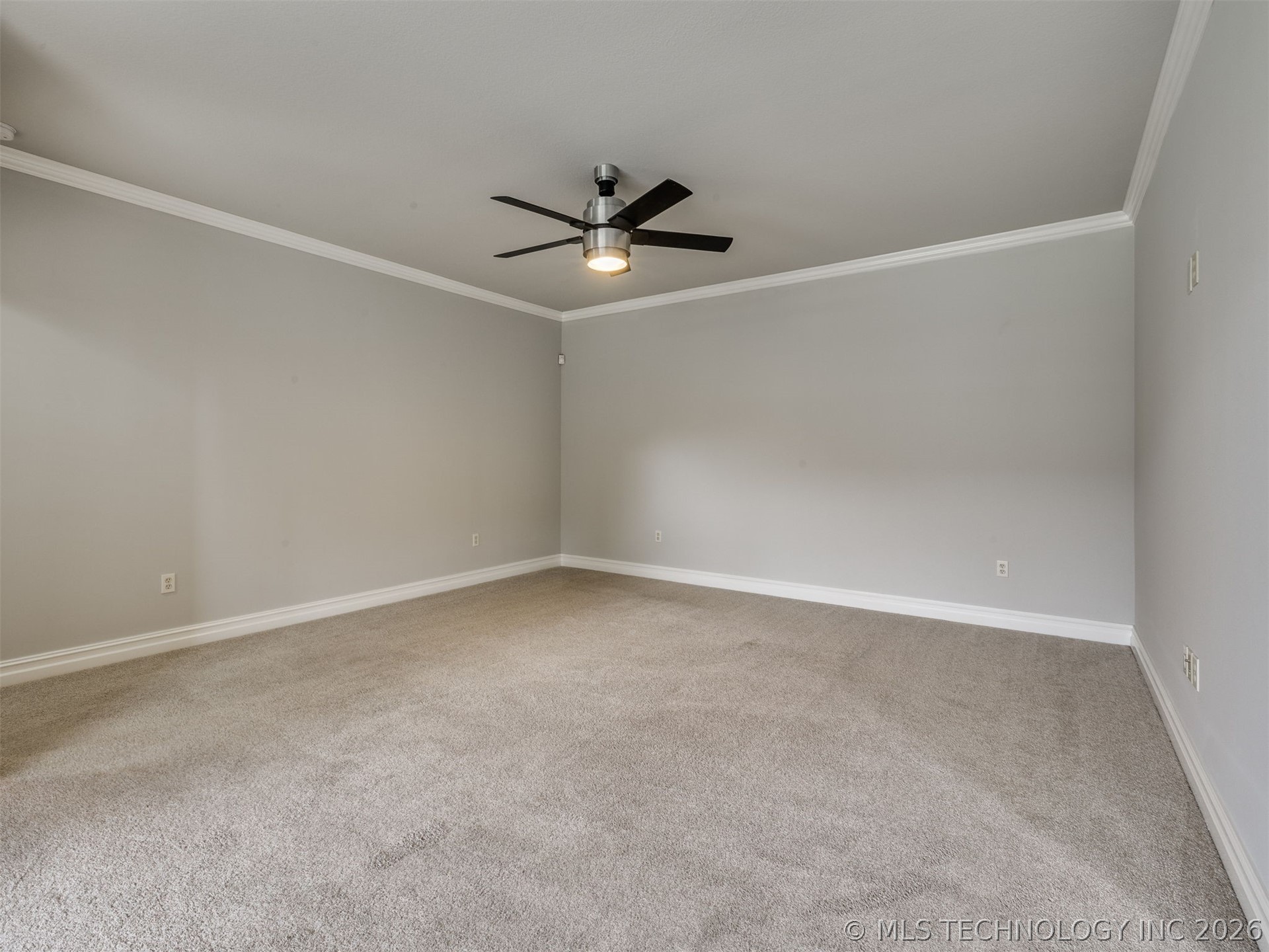 10712 S 95th Court Property Photo 43