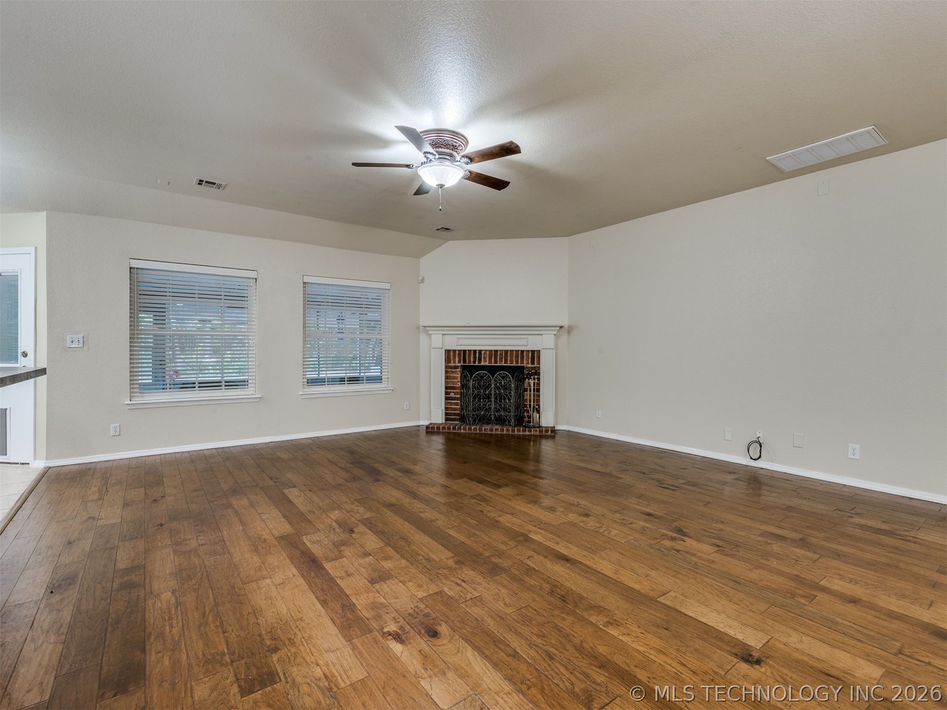 5080 S 195 Place E Property Photo 5