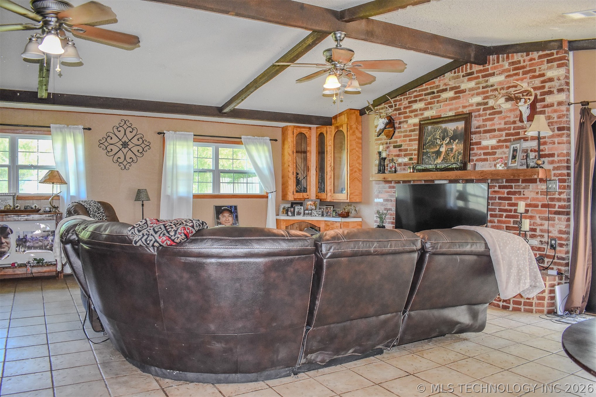 1114 N 4230 Road Property Photo 5