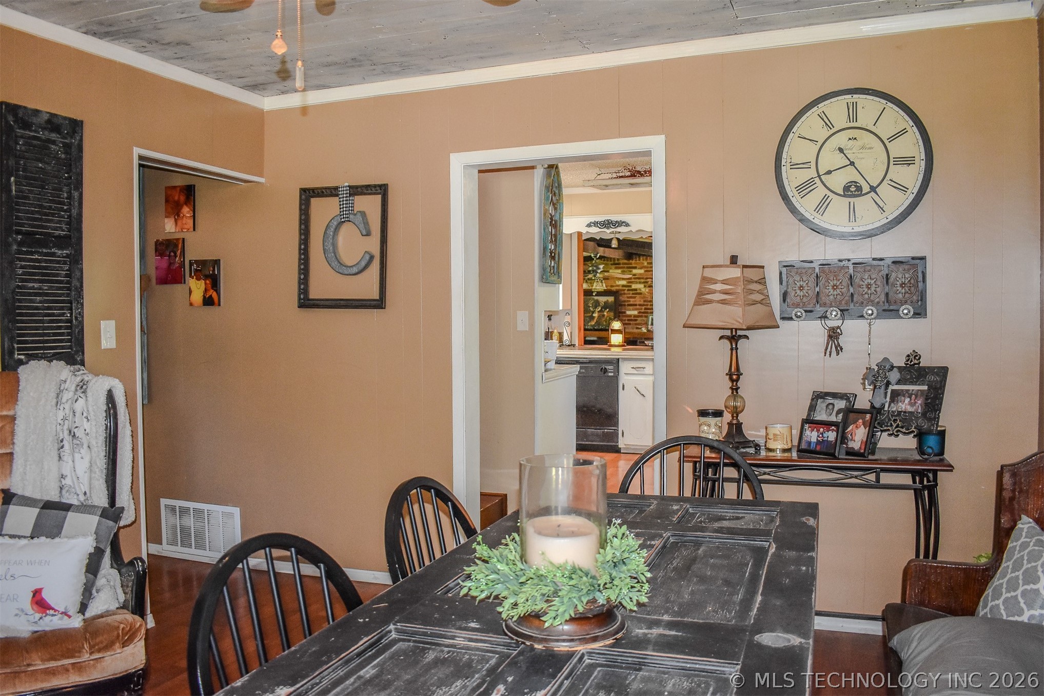 1114 N 4230 Road Property Photo 11