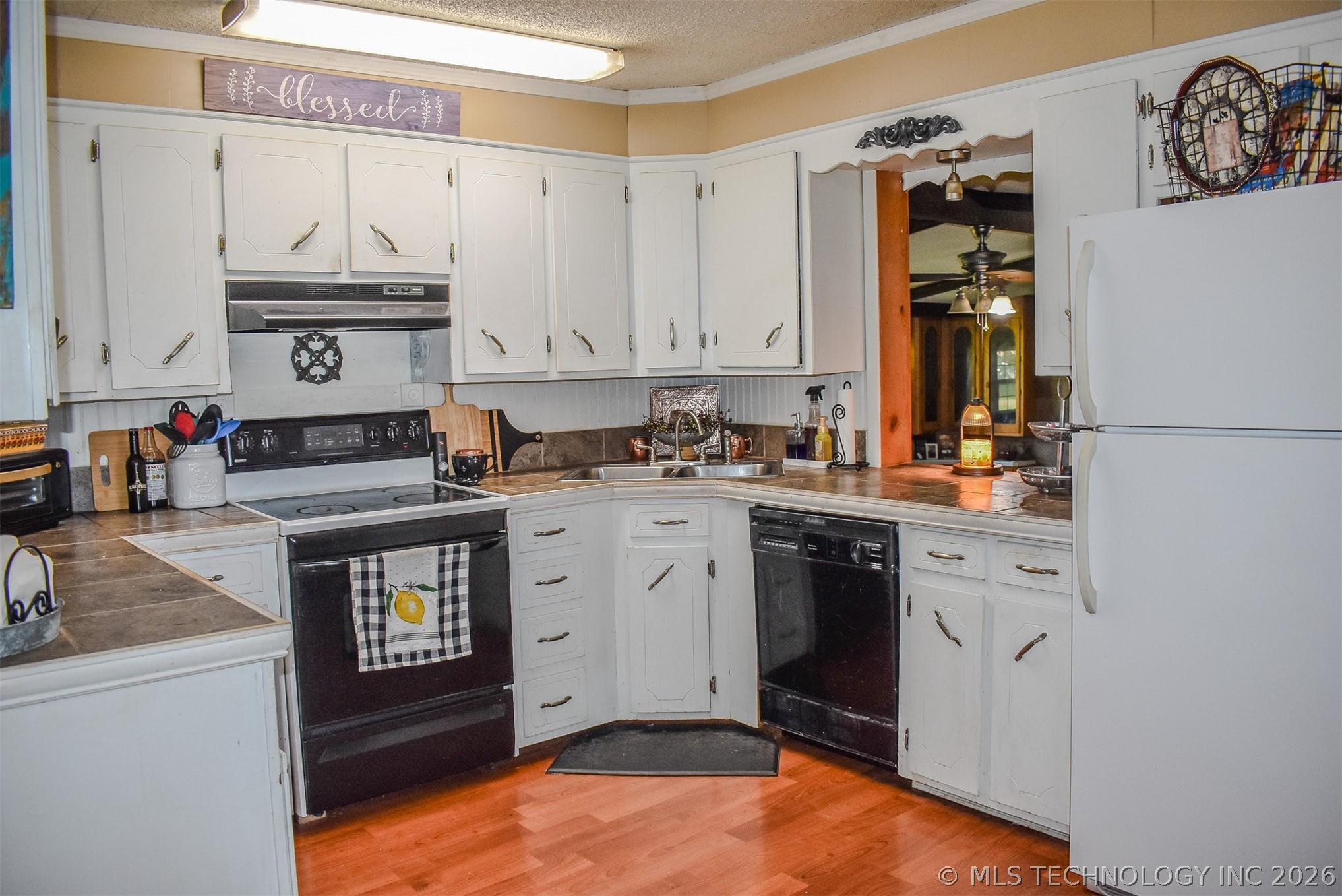 1114 N 4230 Road Property Photo 16