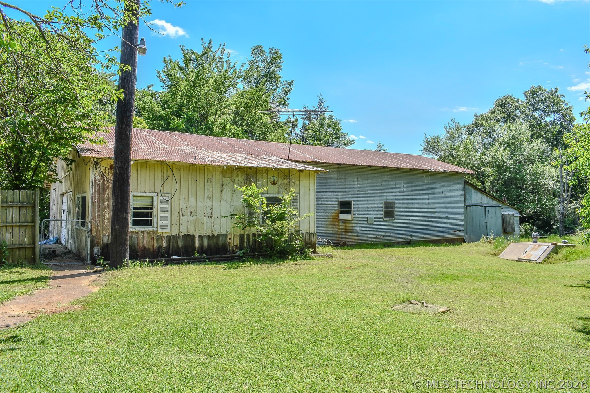 1114 N 4230 Road Property Photo 41