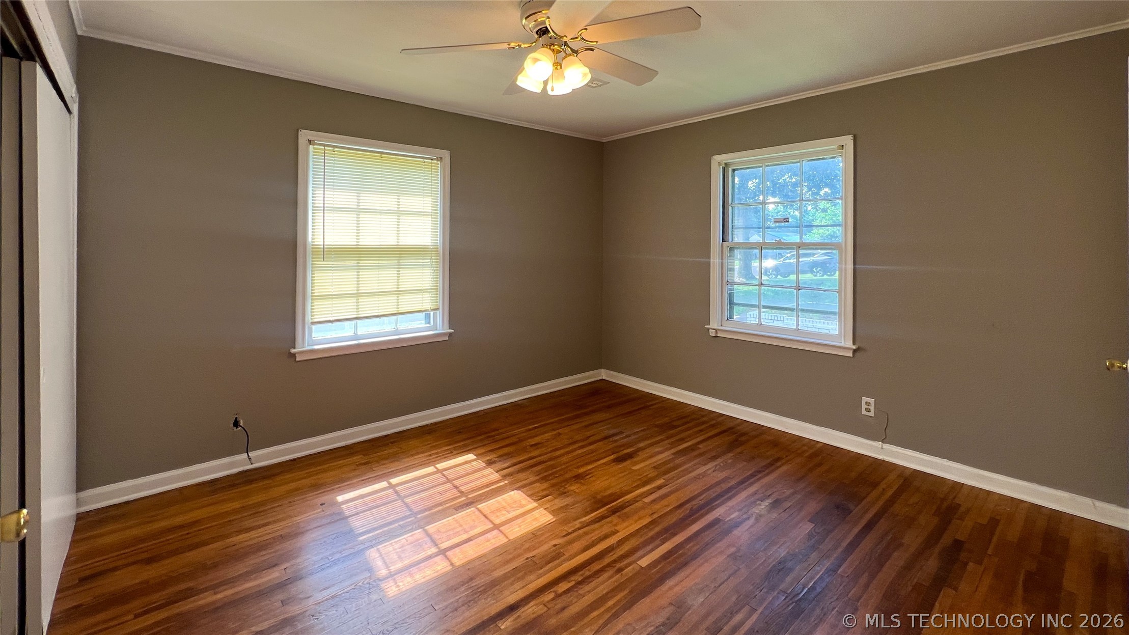 1230 N Olympia Avenue Property Photo 27