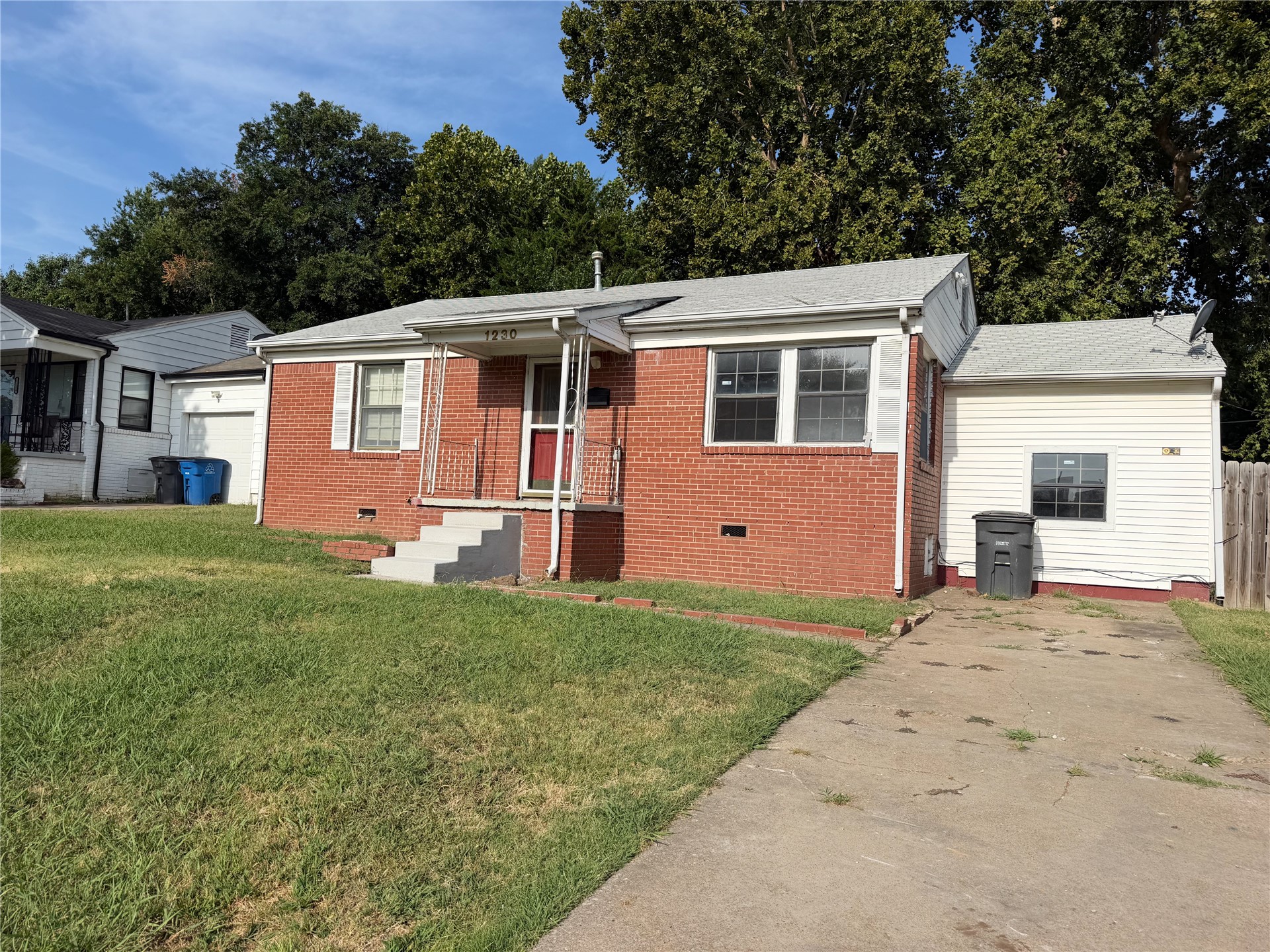 1230 N Olympia Avenue Property Photo 41
