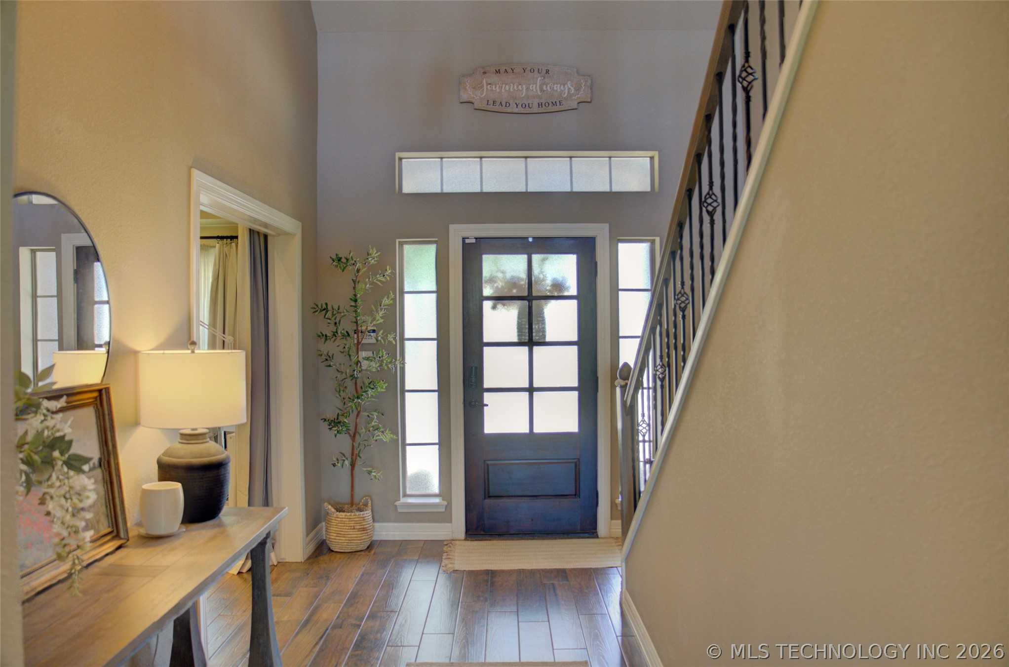 1501 Old North Place Property Photo 5