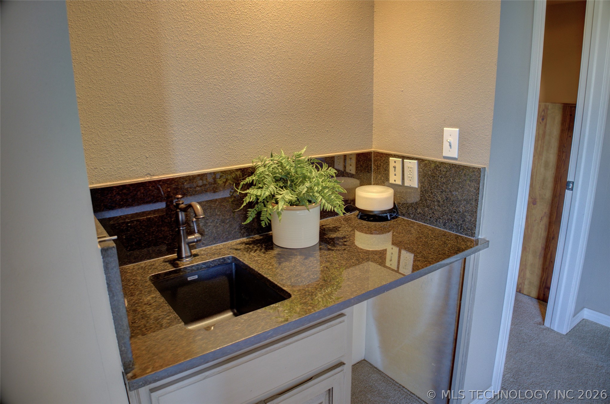 1501 Old North Place Property Photo 20