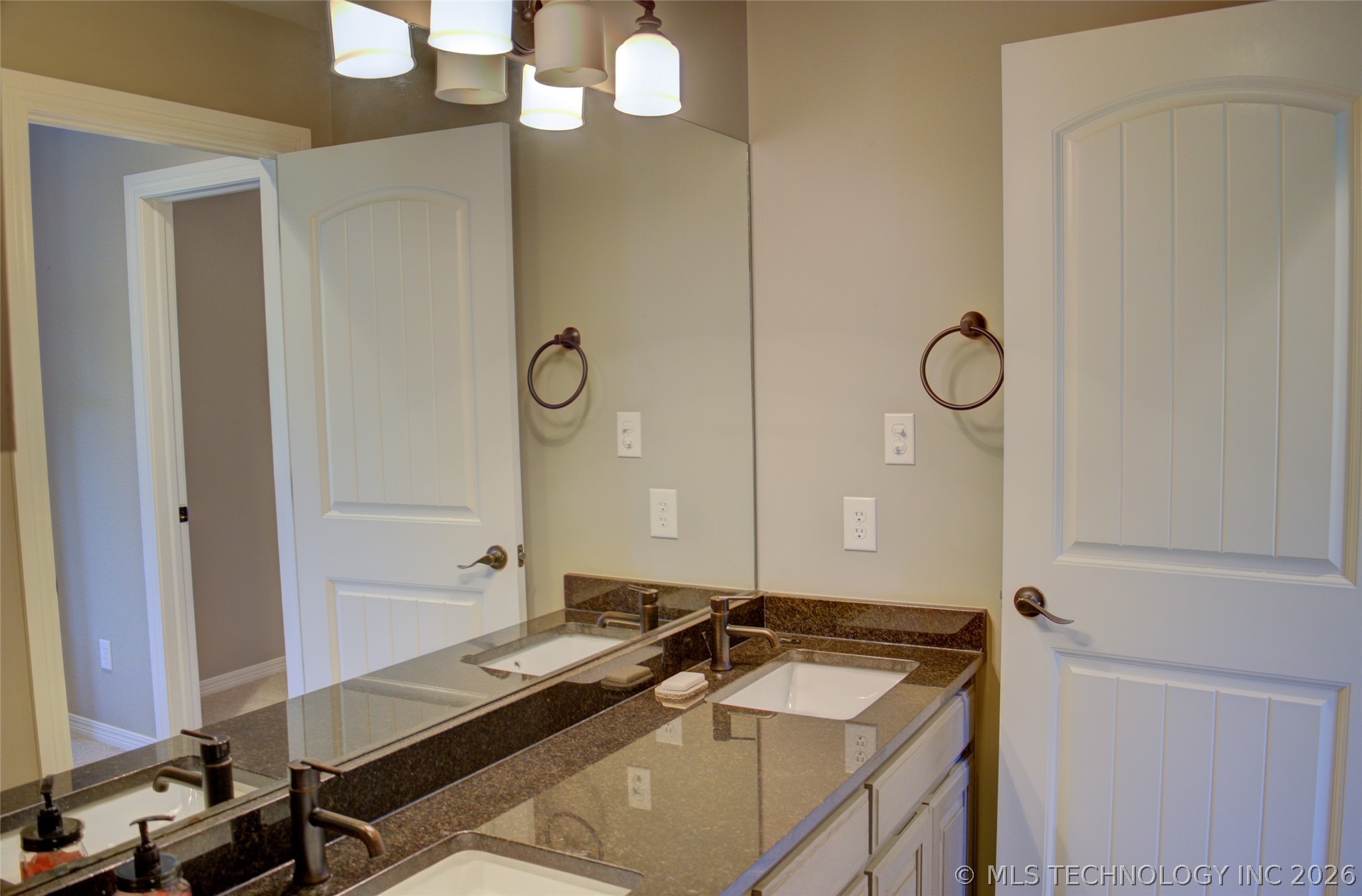 1501 Old North Place Property Photo 25
