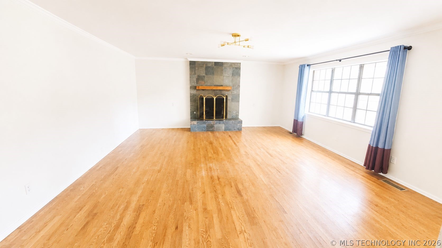 6515 E 87th Place Property Photo 12