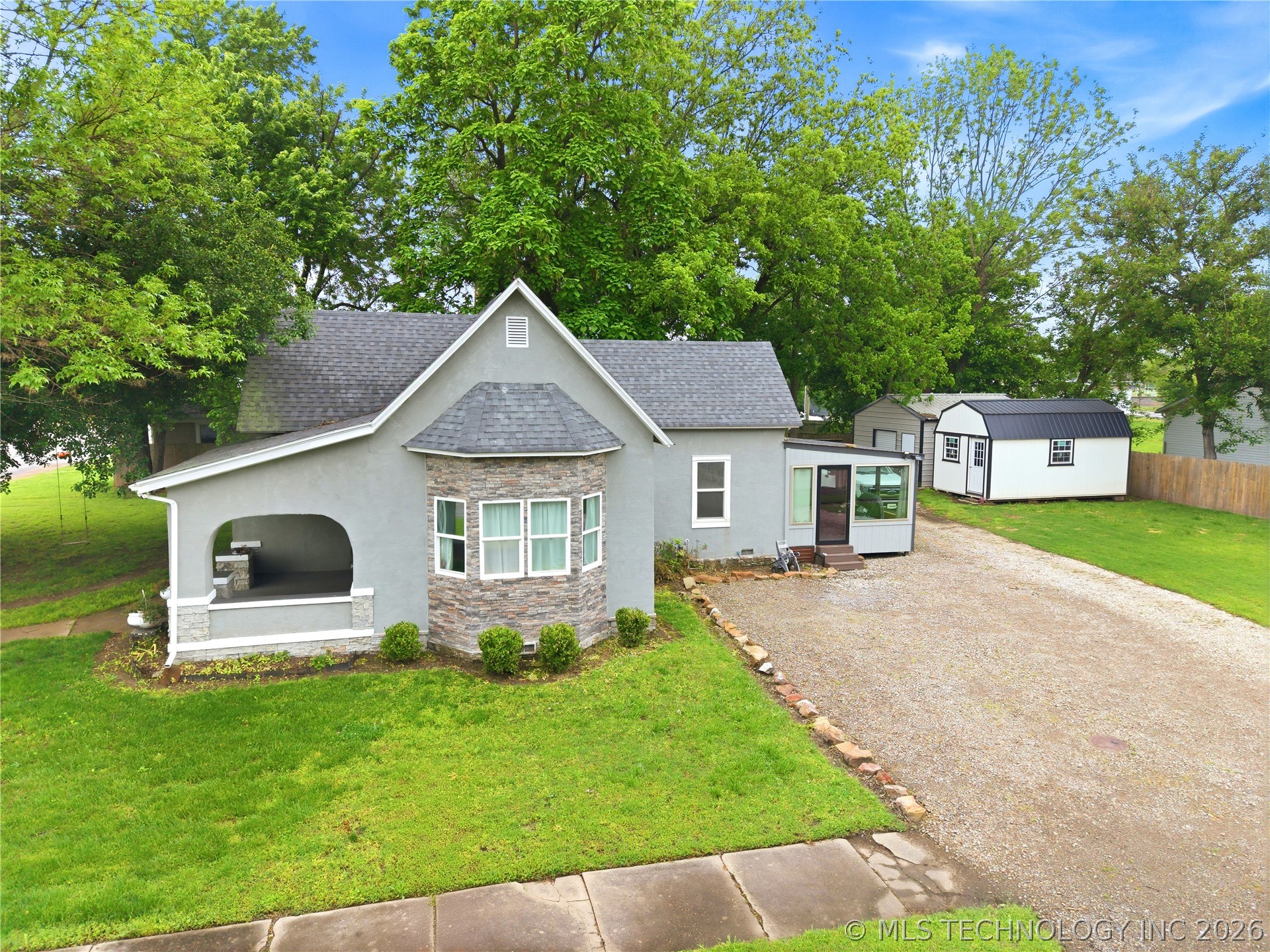 1116 W Elm Property Photo 40