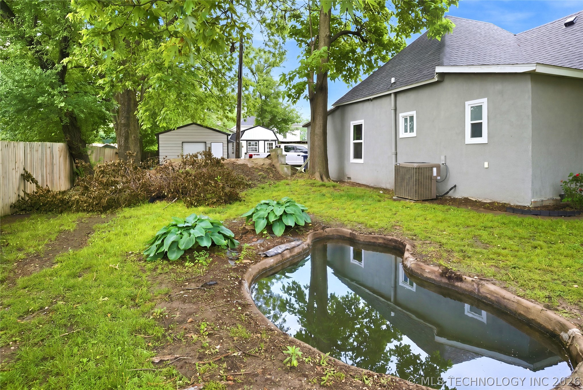 1116 W Elm Property Photo 41