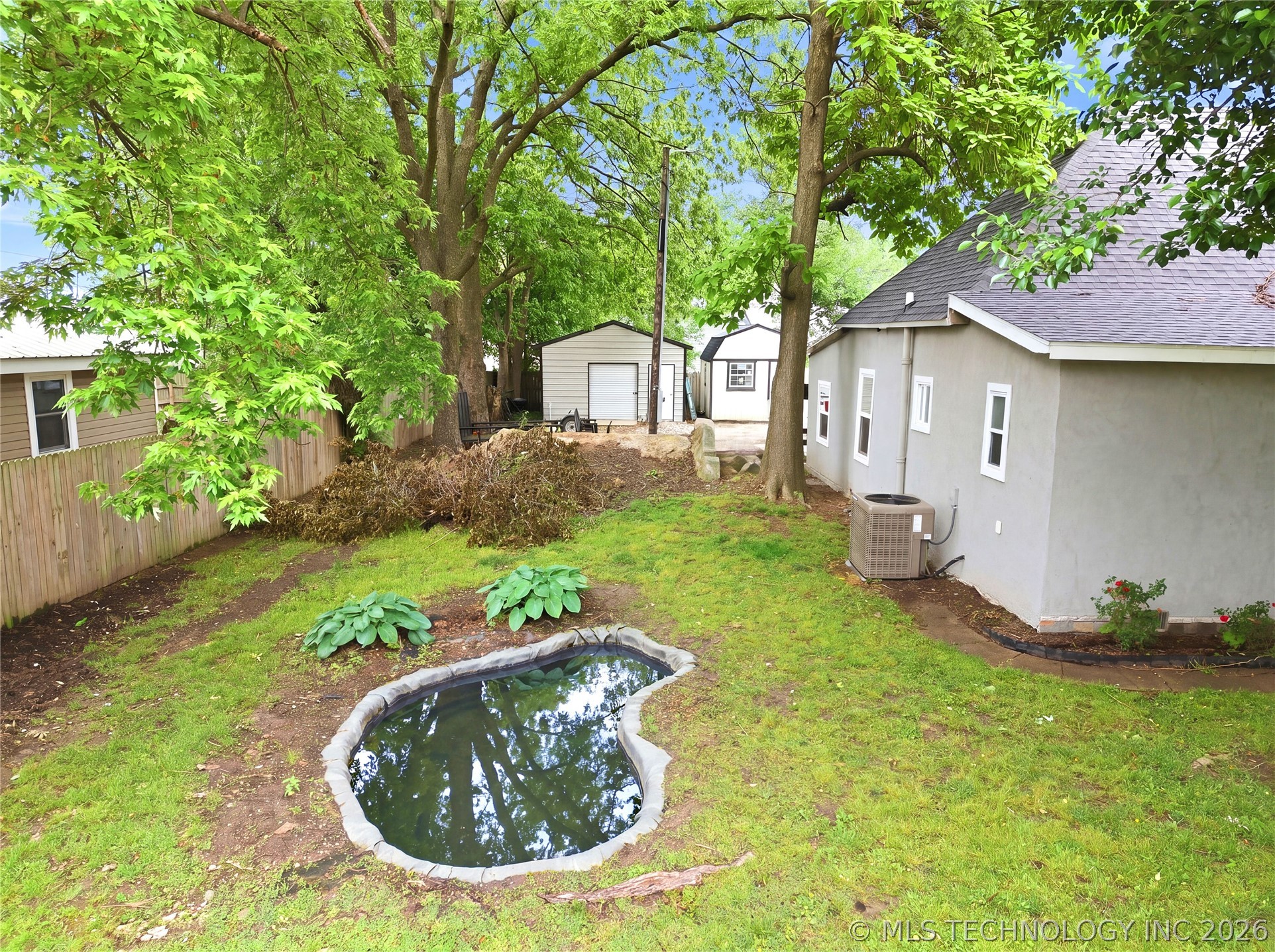 1116 W Elm Property Photo 42