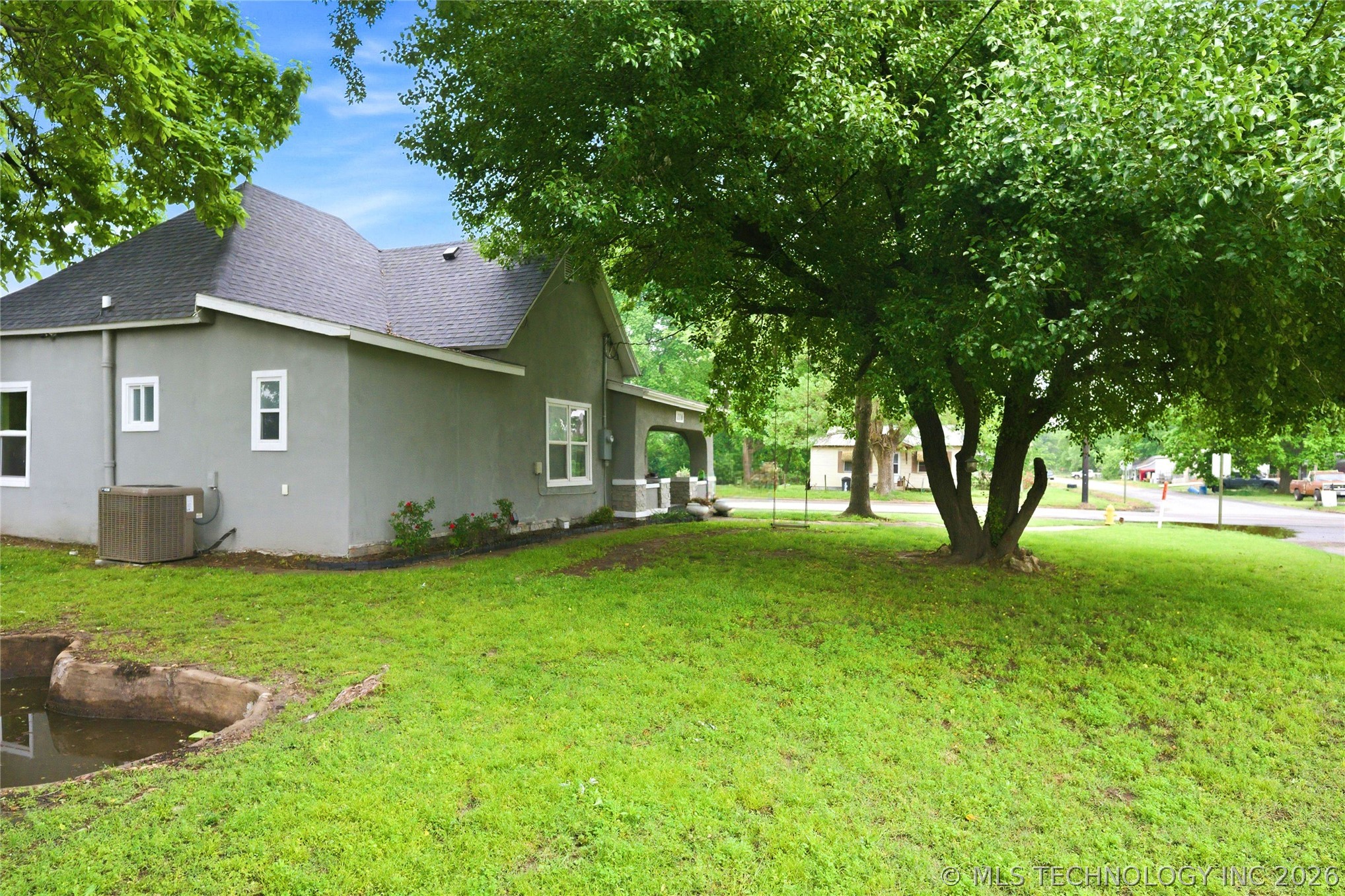 1116 W Elm Property Photo 44