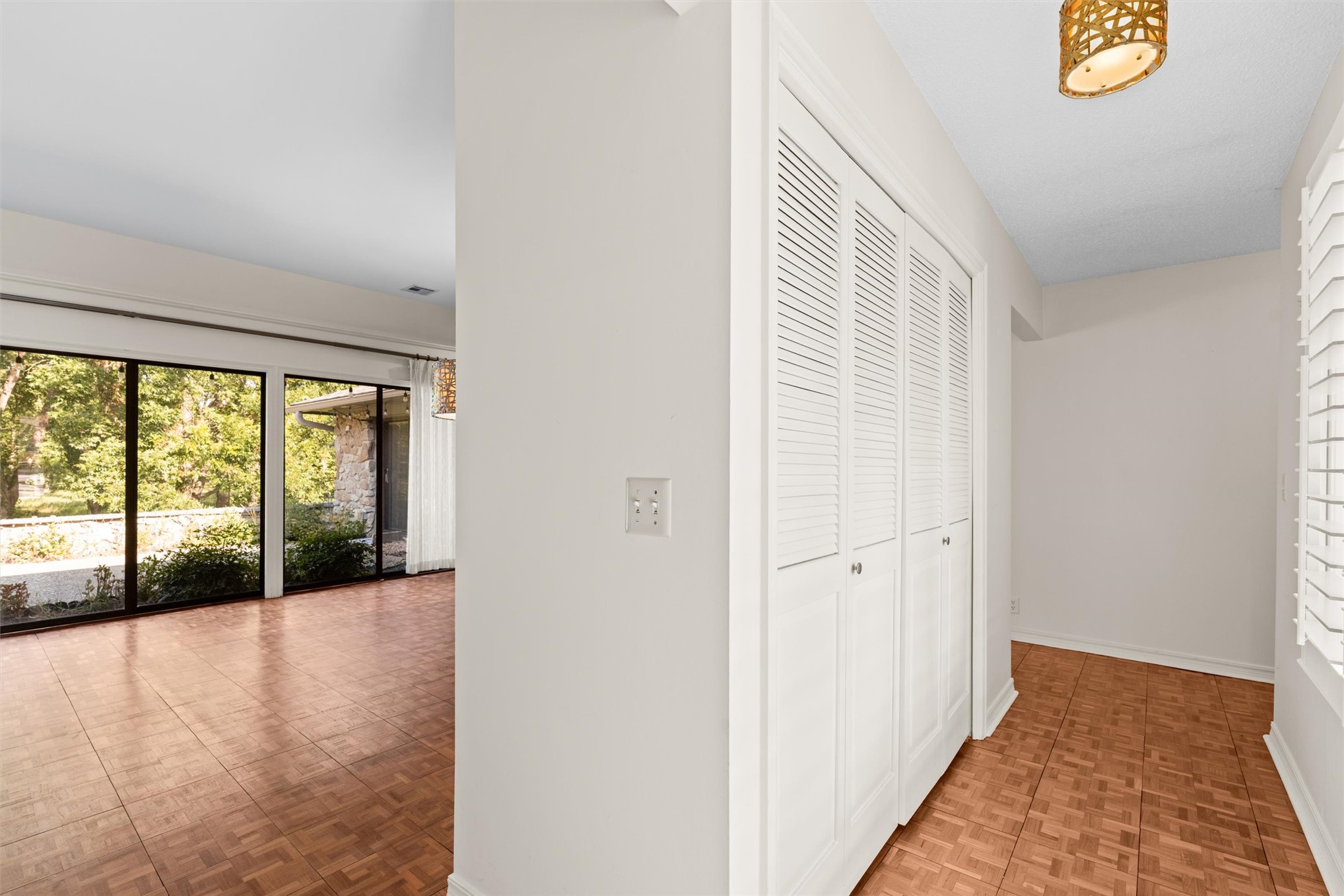1569 Pecan Place Property Photo 5