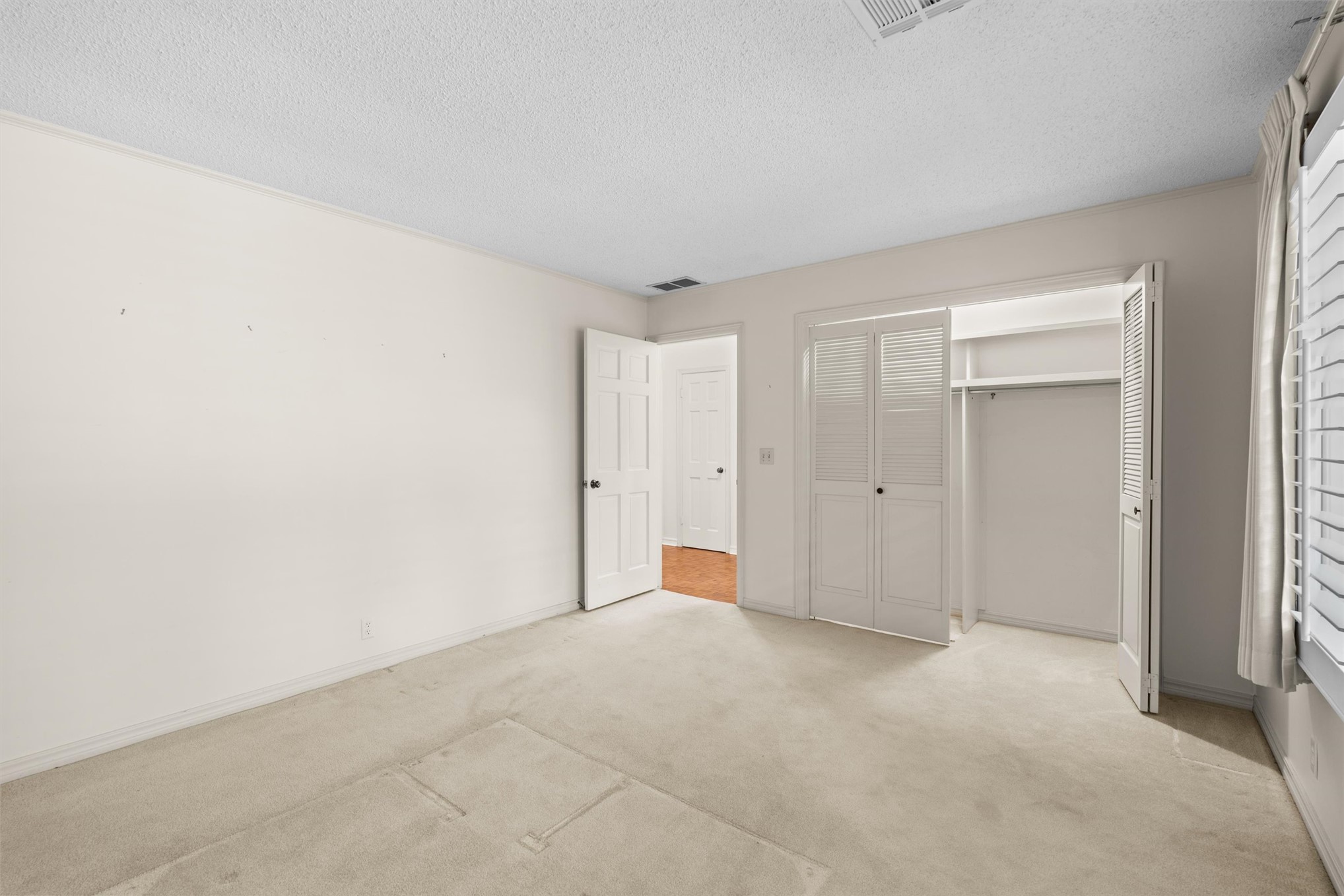 1569 Pecan Place Property Photo 9