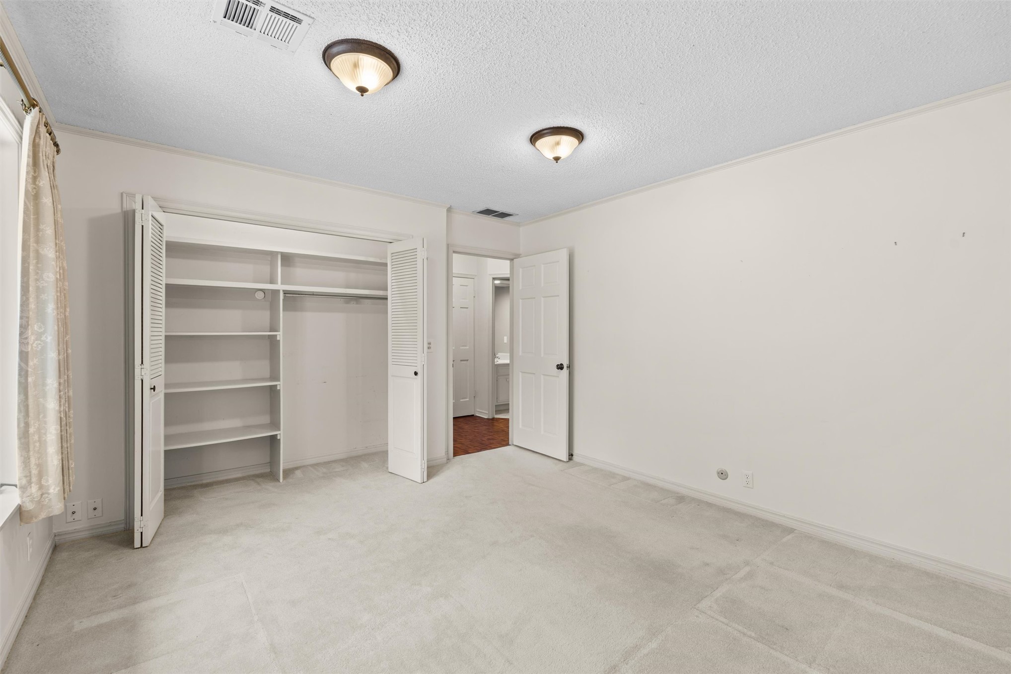 1569 Pecan Place Property Photo 11