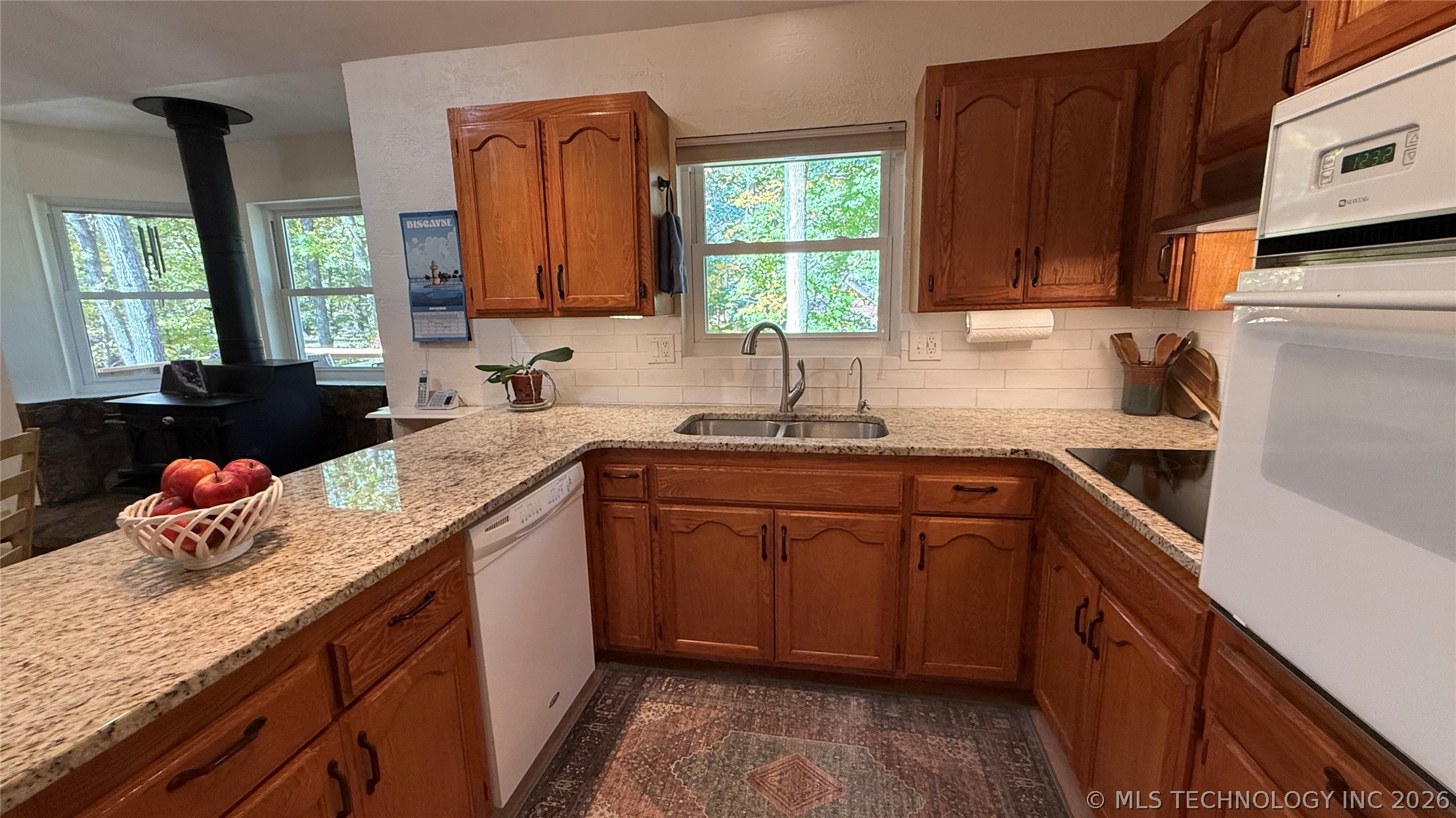 202 Alder Way Property Photo 12