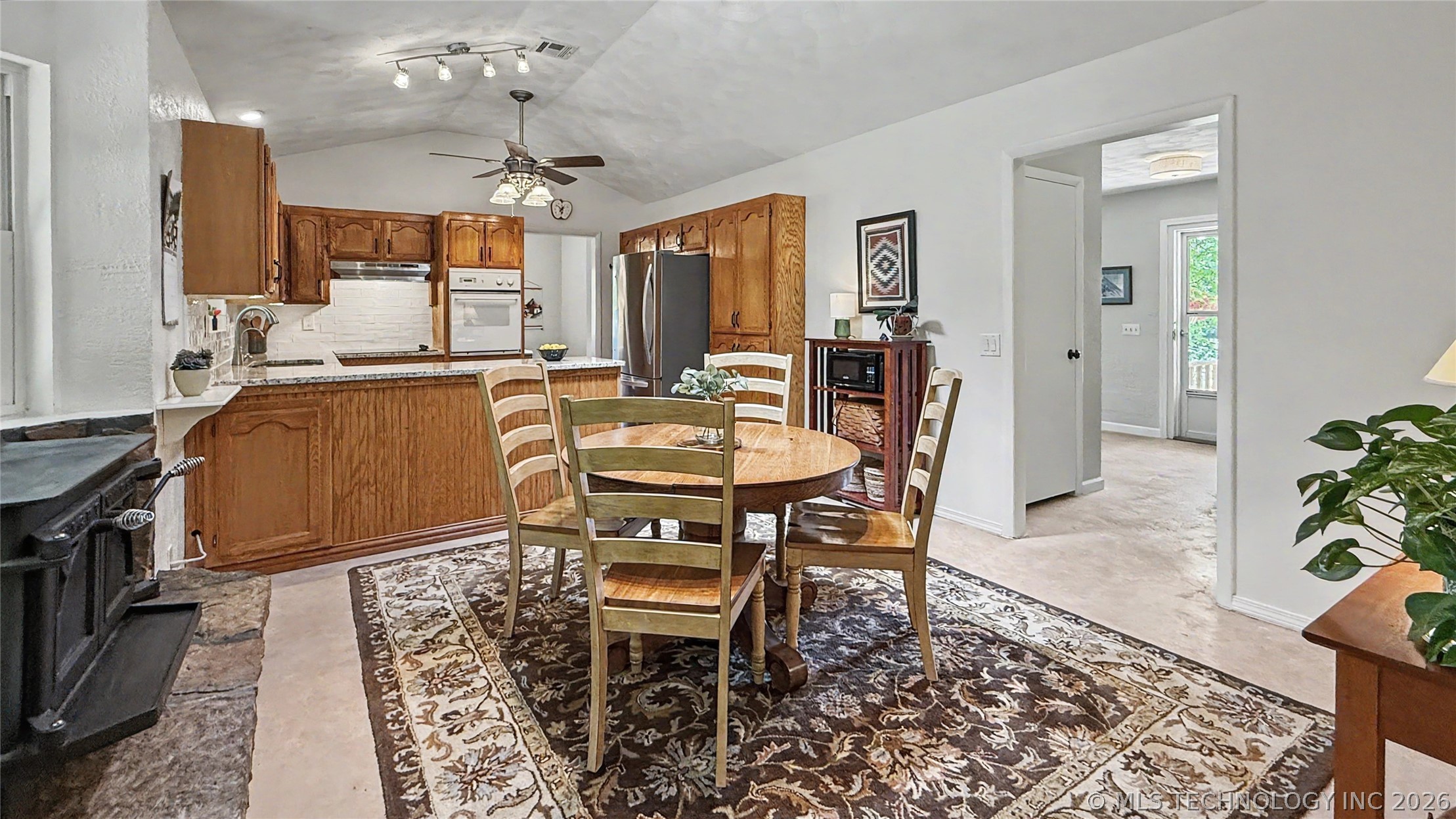 202 Alder Way Property Photo 16