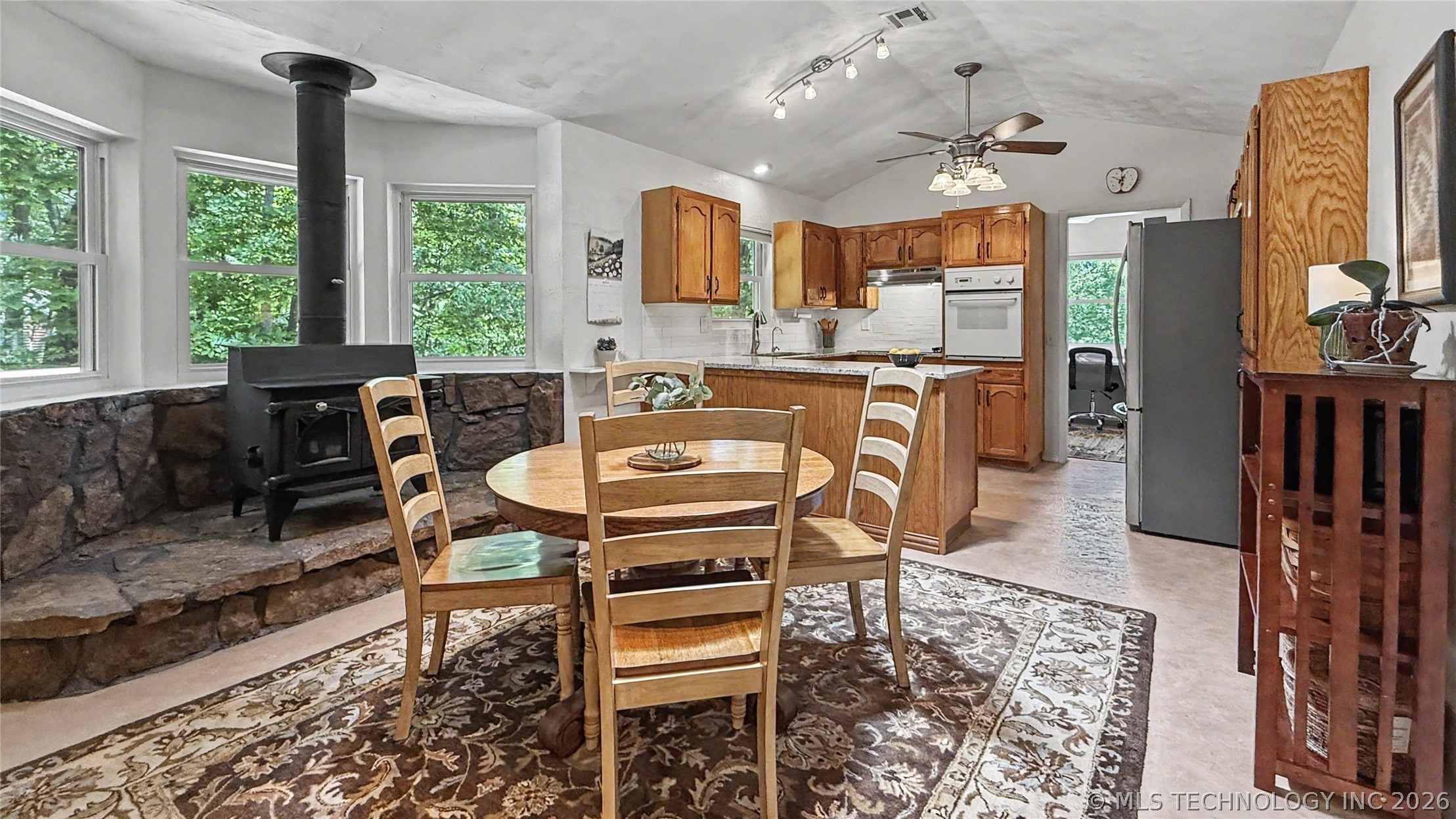 202 Alder Way Property Photo 17