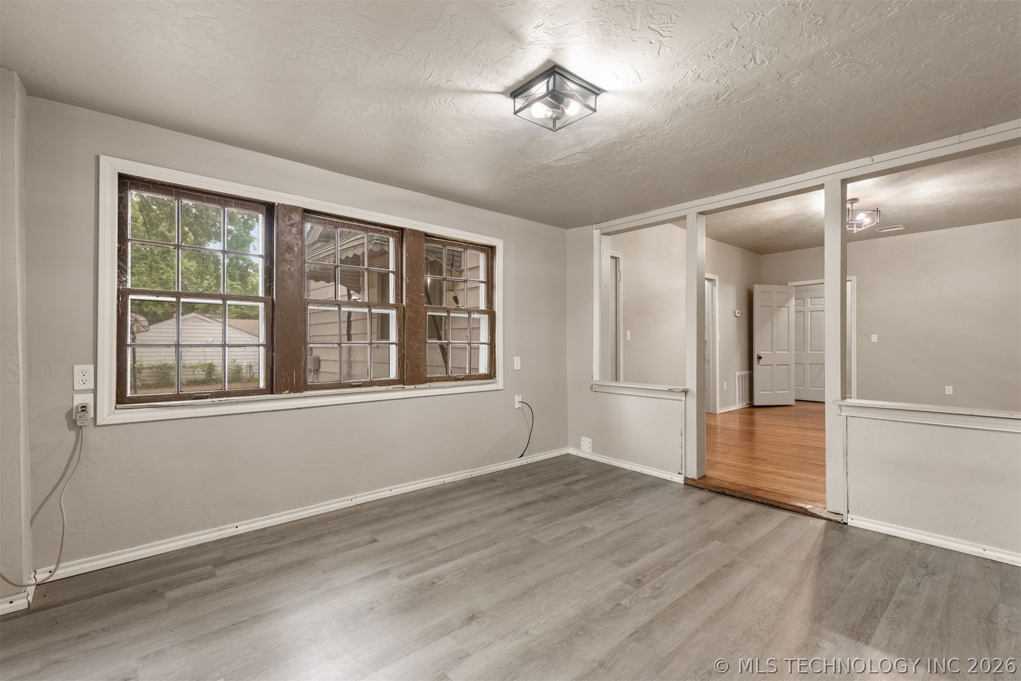 1901 E 9th Street Property Photo 17