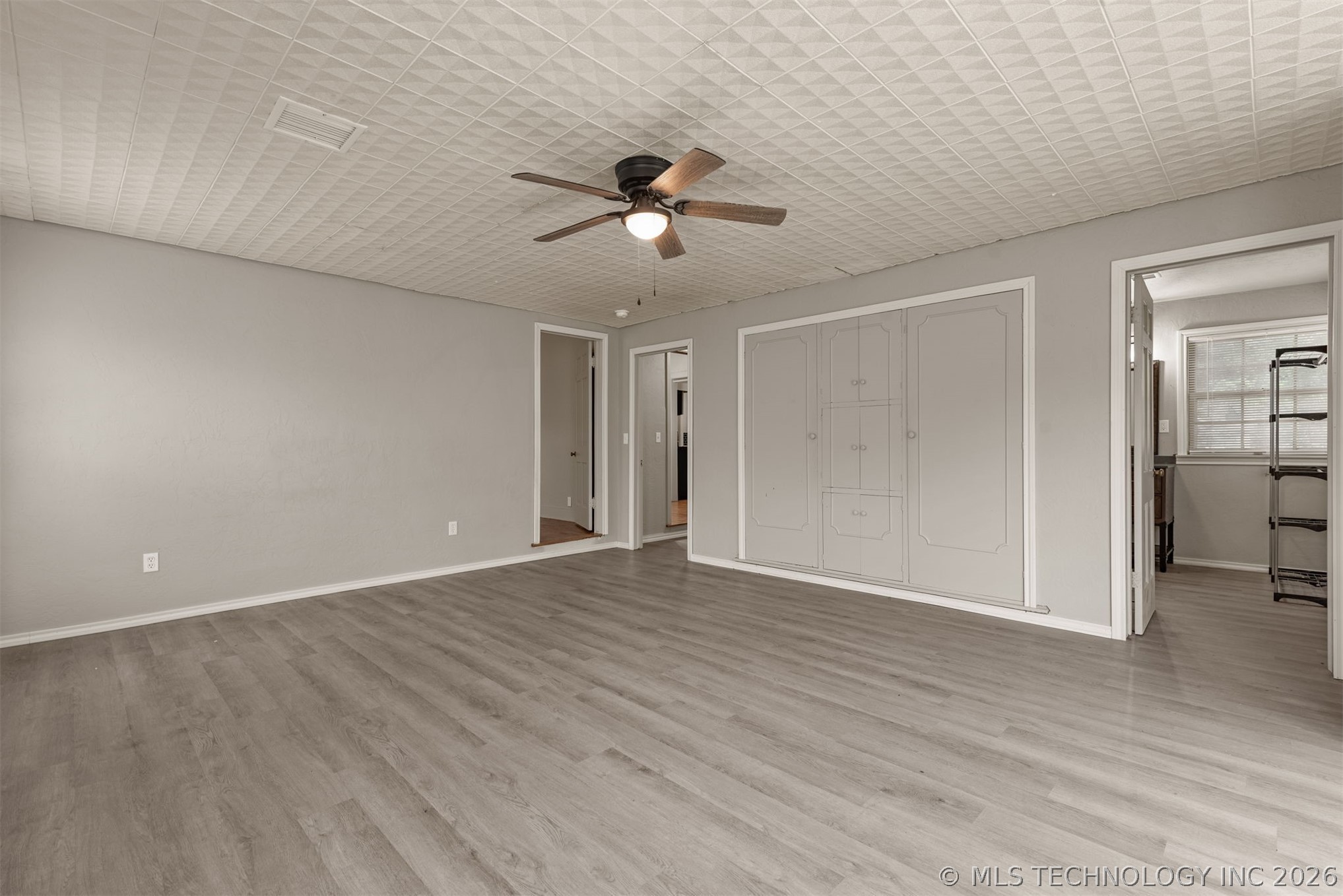 1901 E 9th Street Property Photo 29