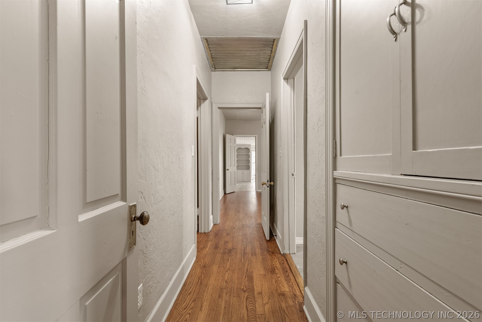 1901 E 9th Street Property Photo 39