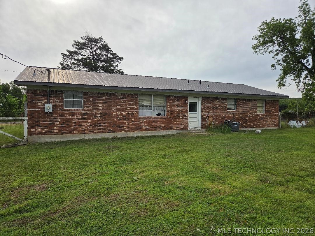 203 Buck Property Photo 6