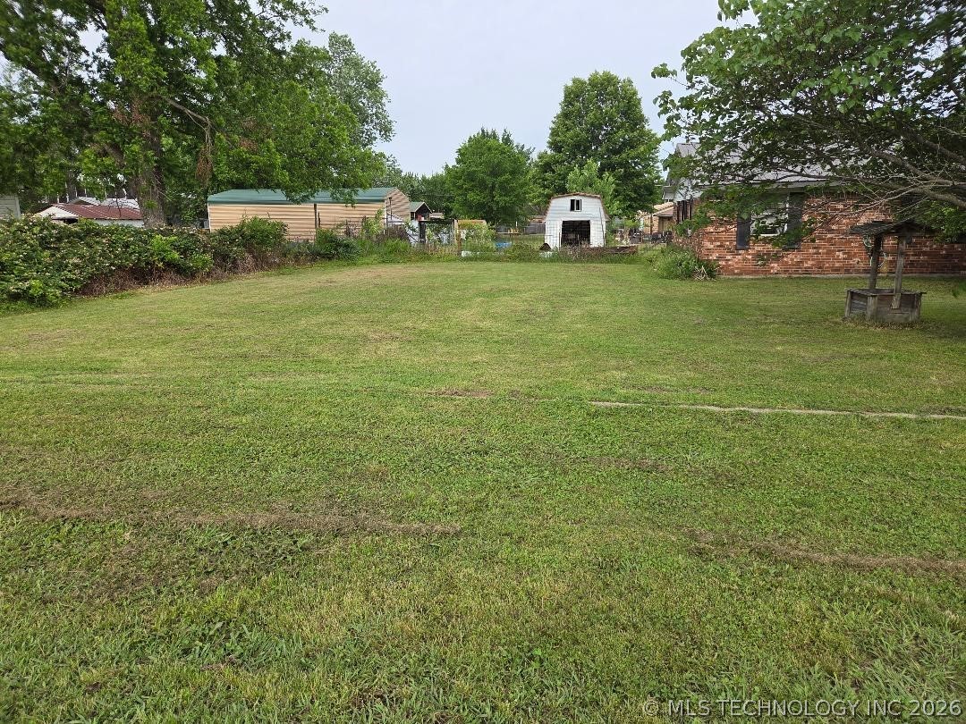203 Buck Property Photo 7
