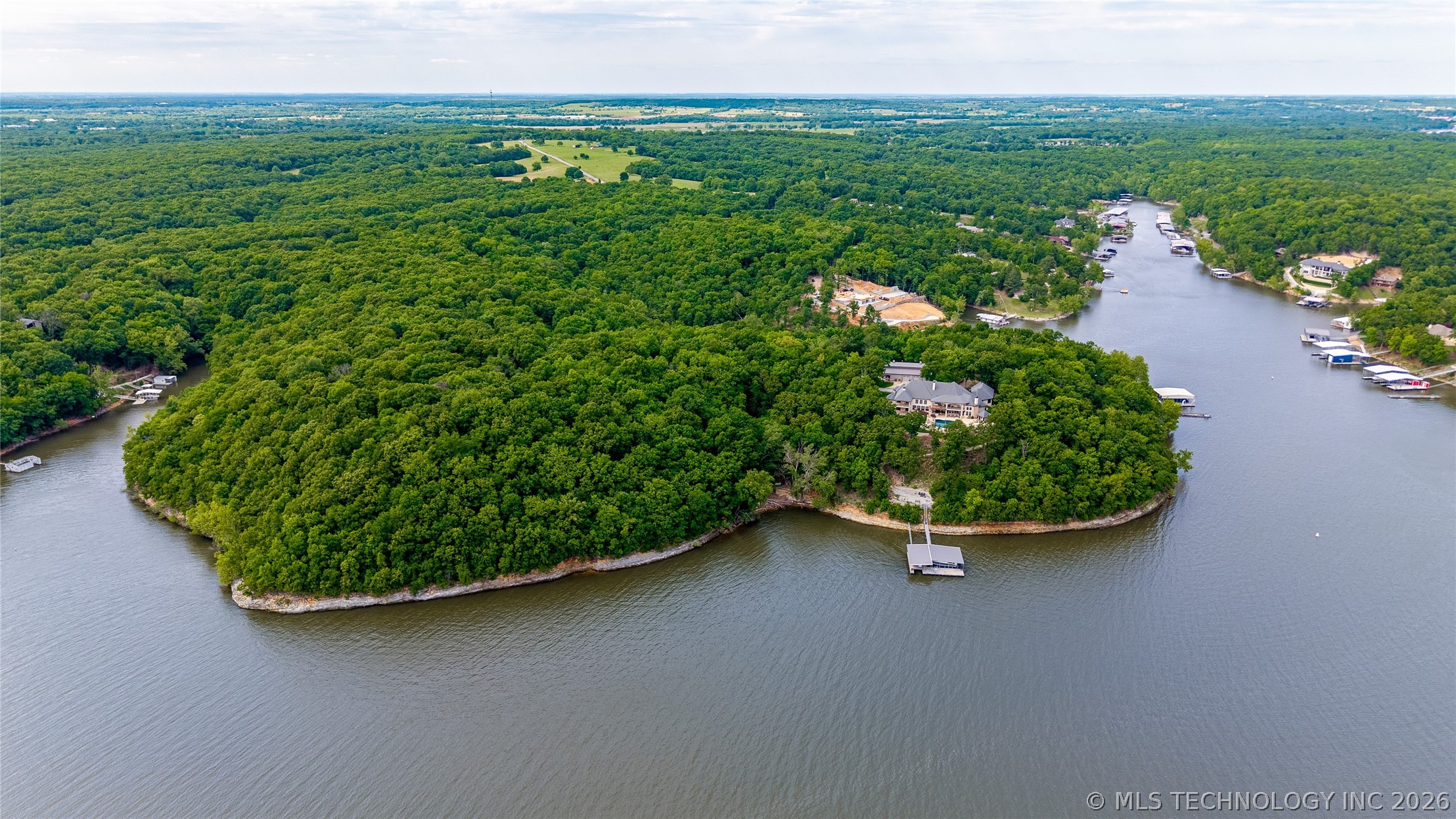 Lakeside Drive Property Photo 24