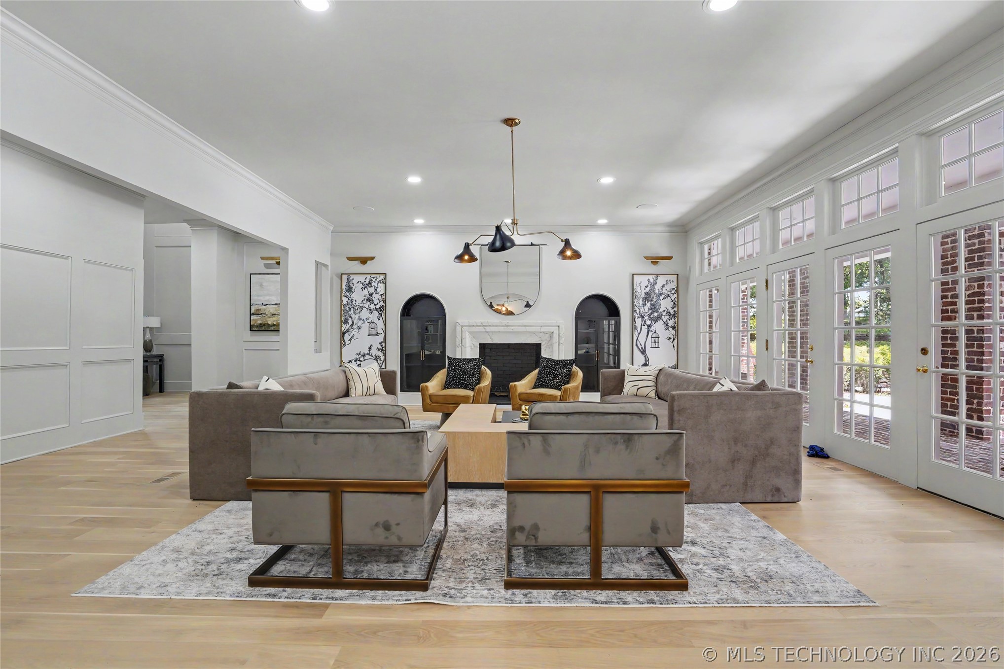 11147 S Quebec Avenue Property Photo 11