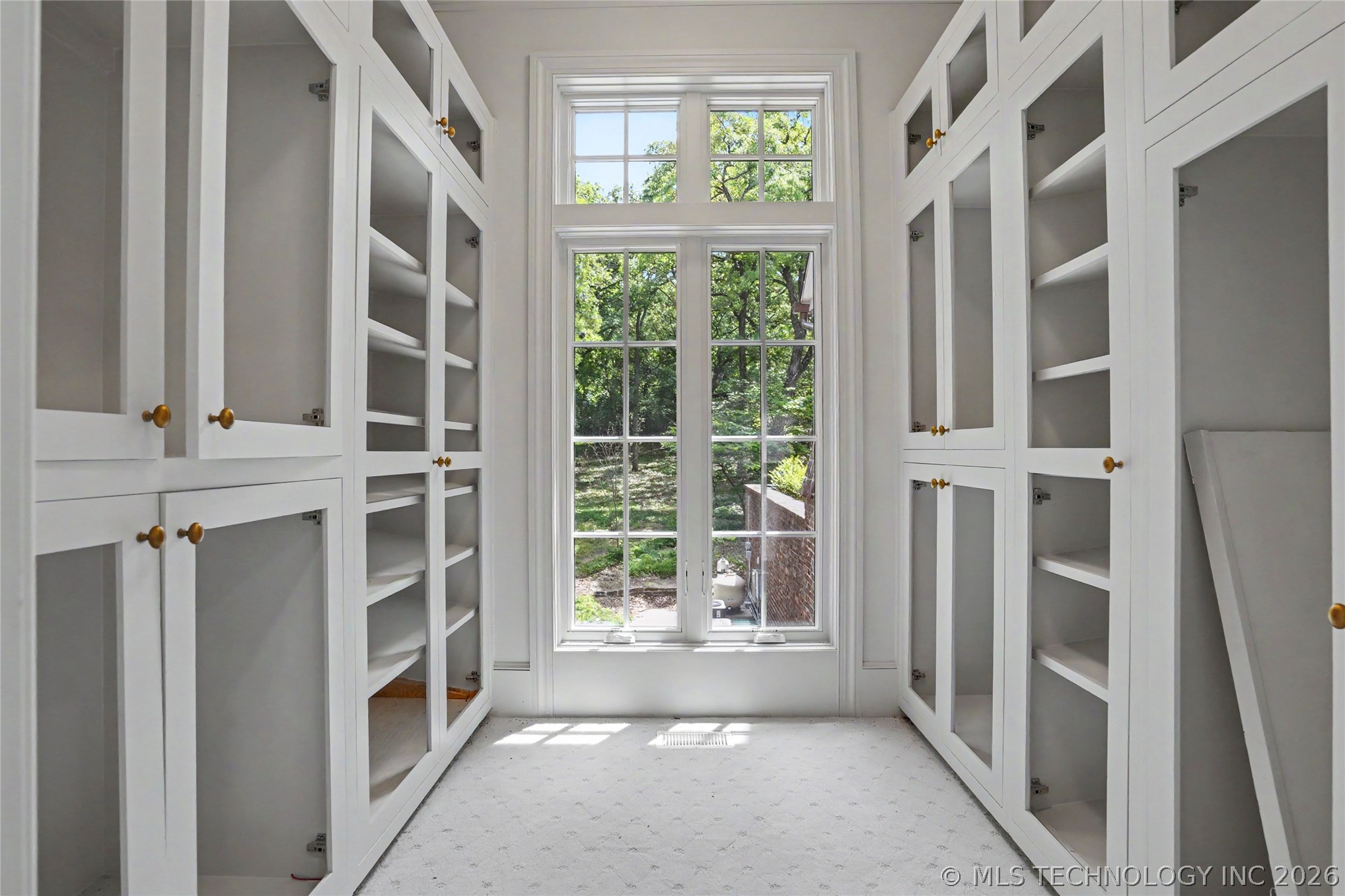 11147 S Quebec Avenue Property Photo 32