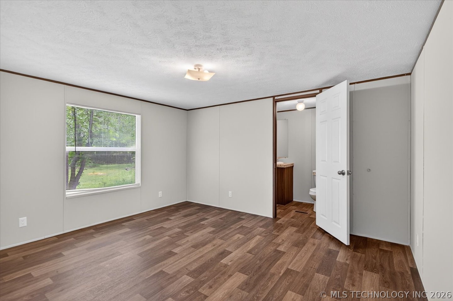 306 W Cherokee Street Property Photo 11