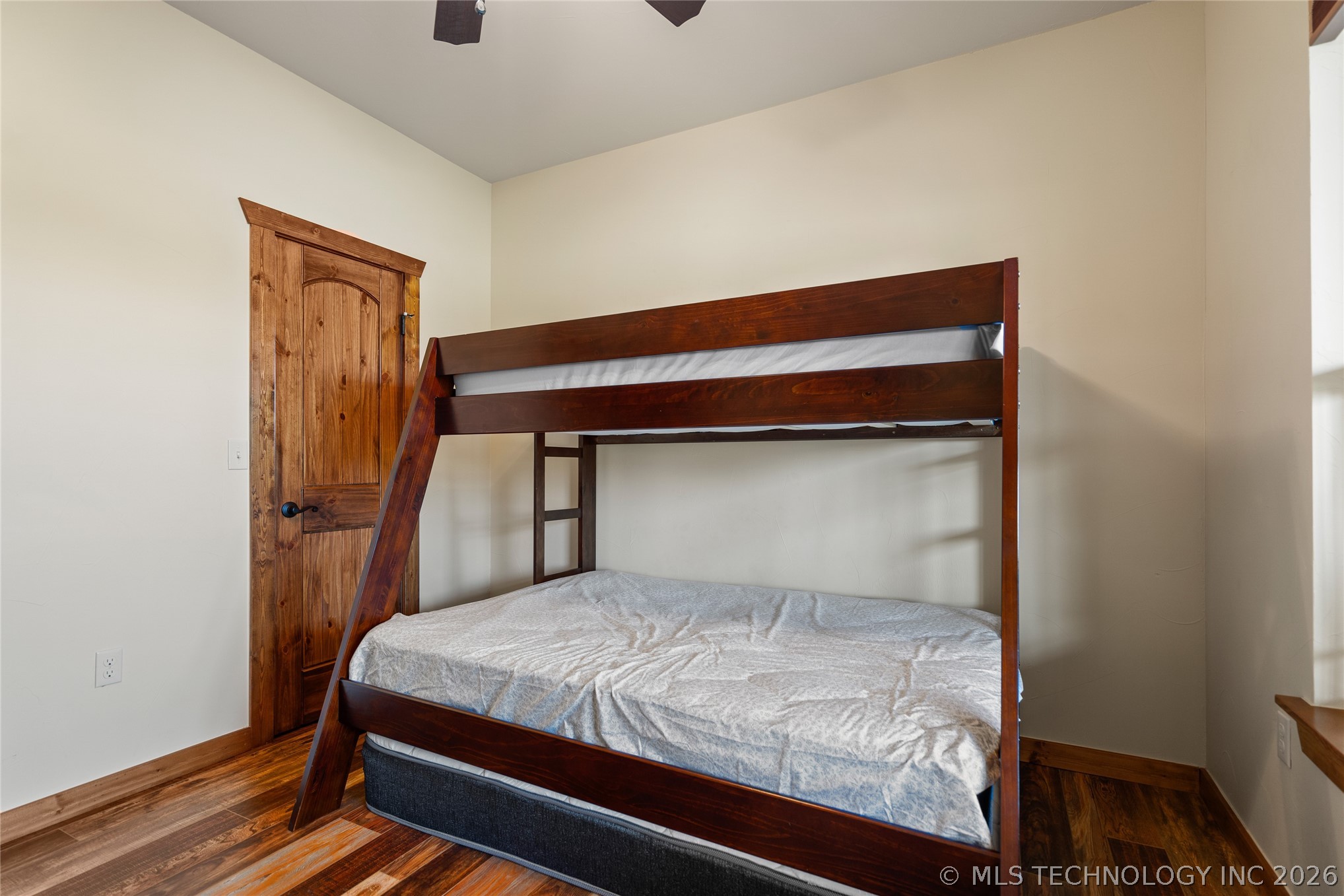 13572 Kaney Property Photo 43