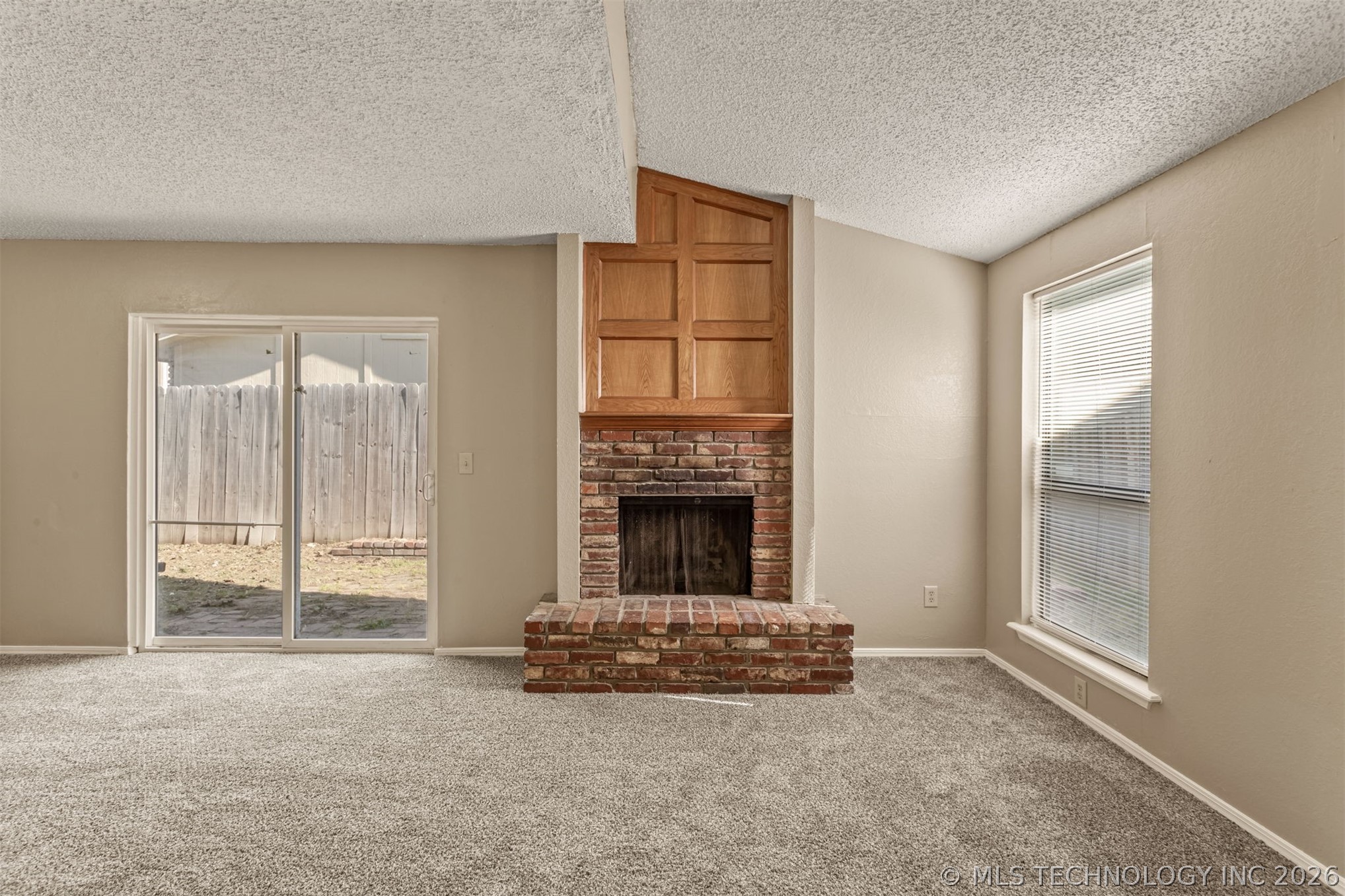 12921 E 28th Place Property Photo 8