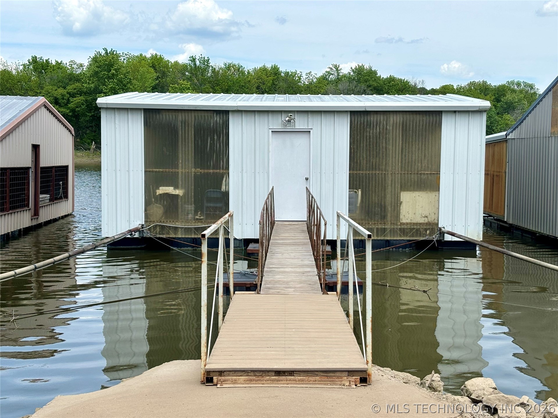 31891 E 695 Way Property Photo 2