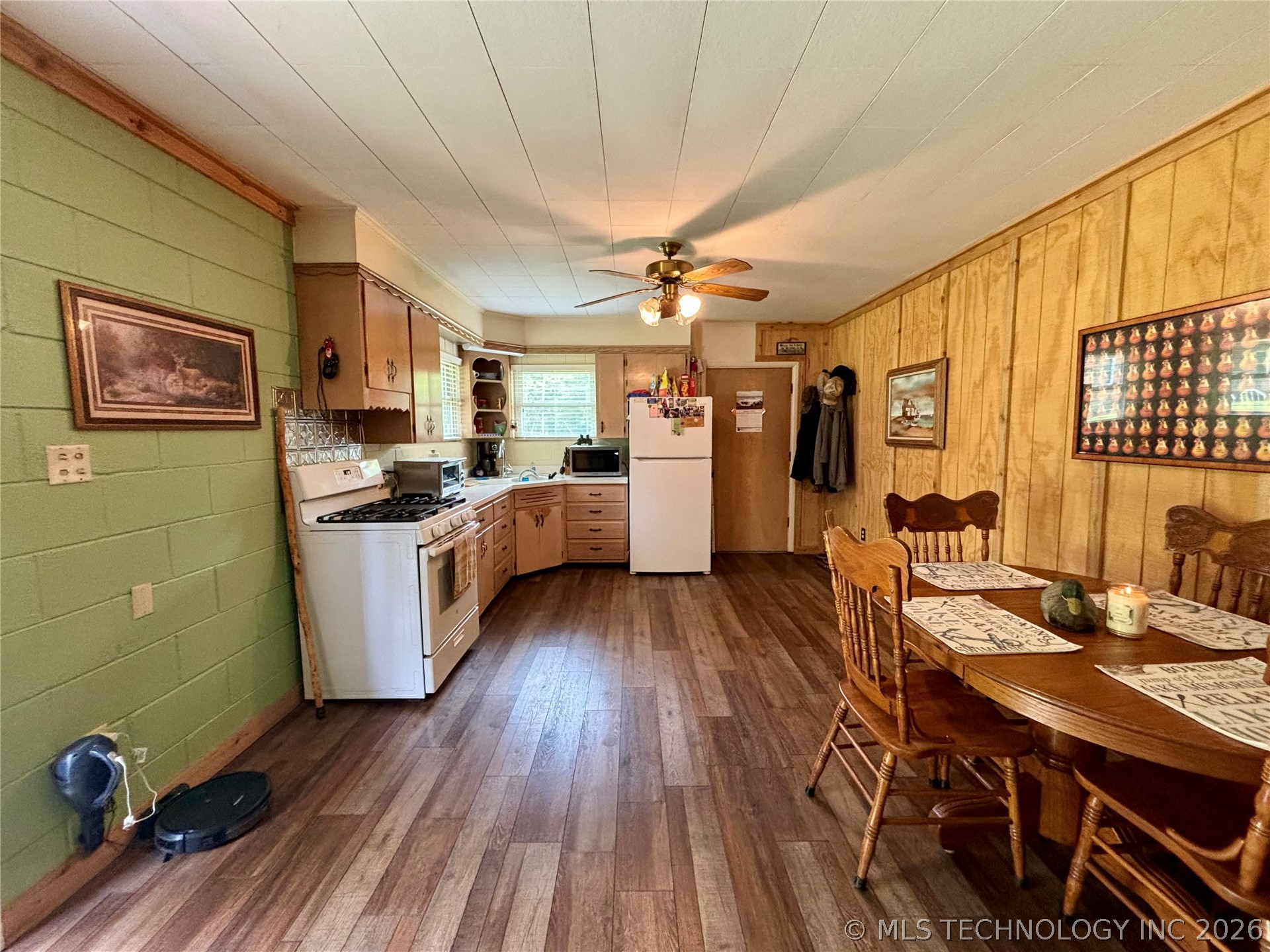 31891 E 695 Way Property Photo 9