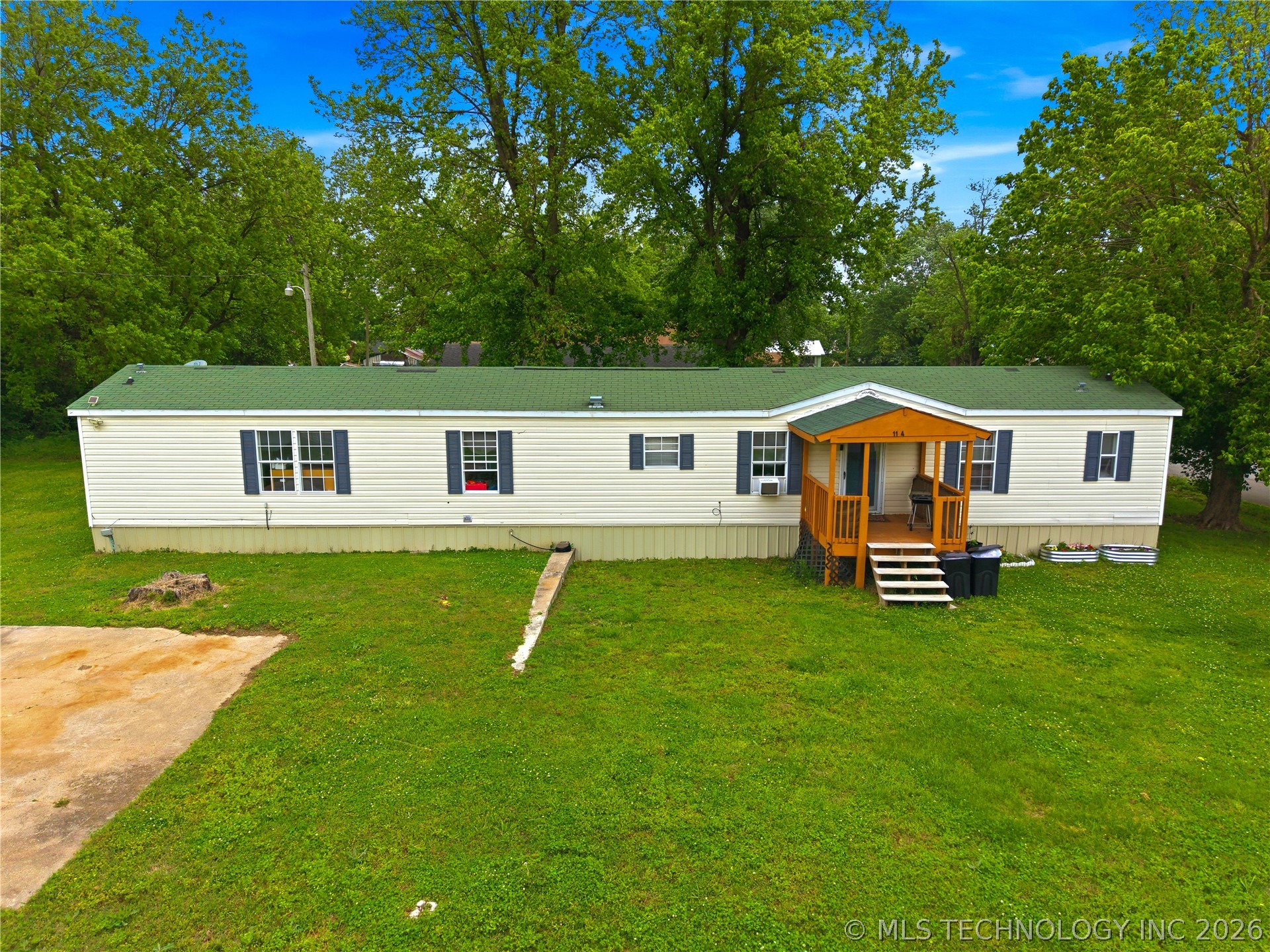 1184 S Lake Street Property Photo 2