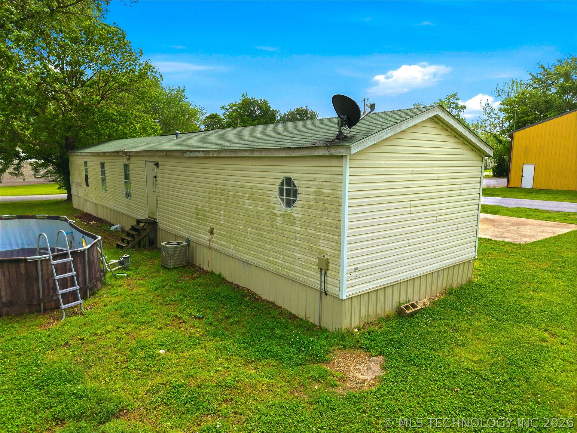 1184 S Lake Street Property Photo 4