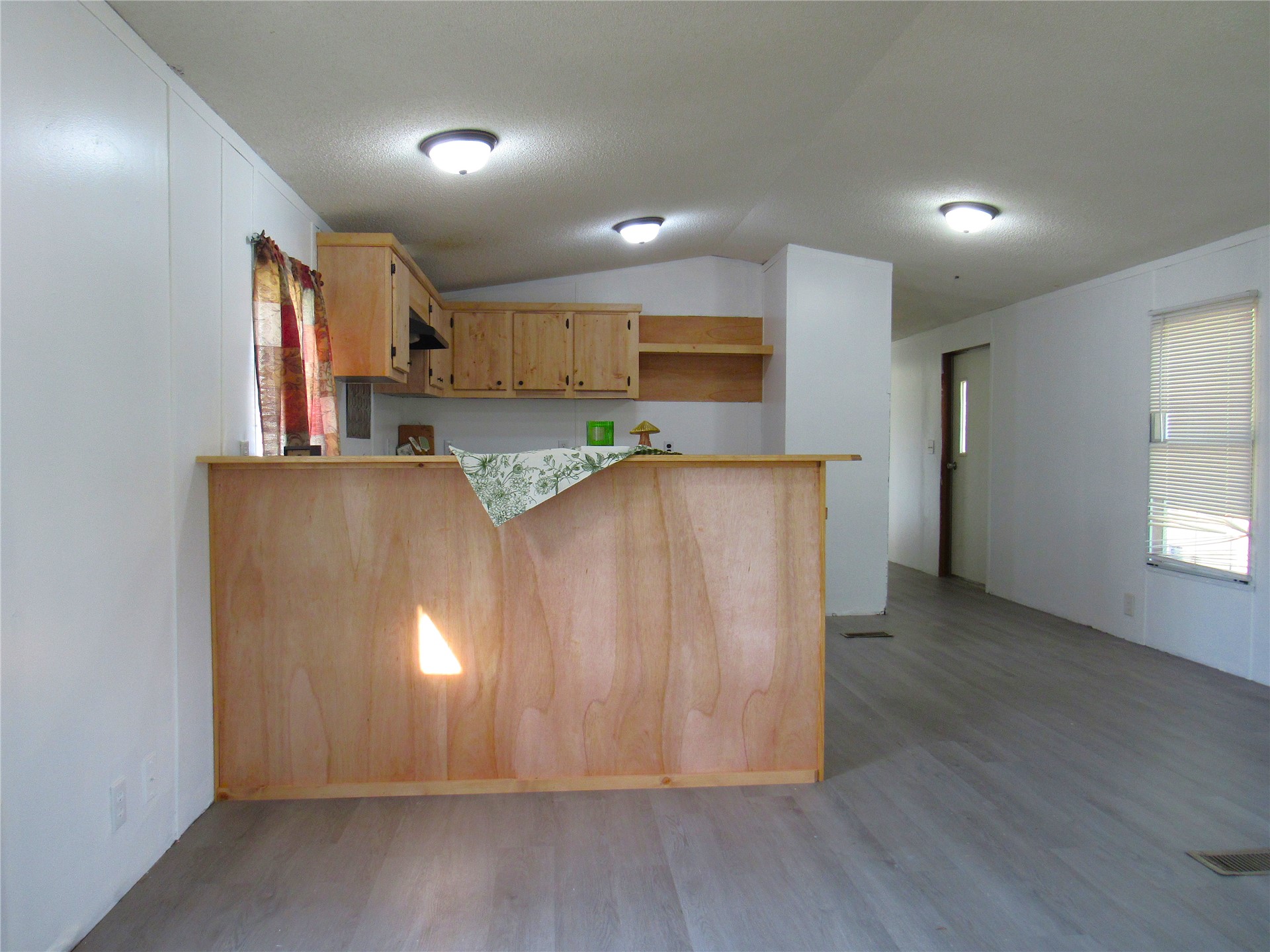1184 S Lake Street Property Photo 7