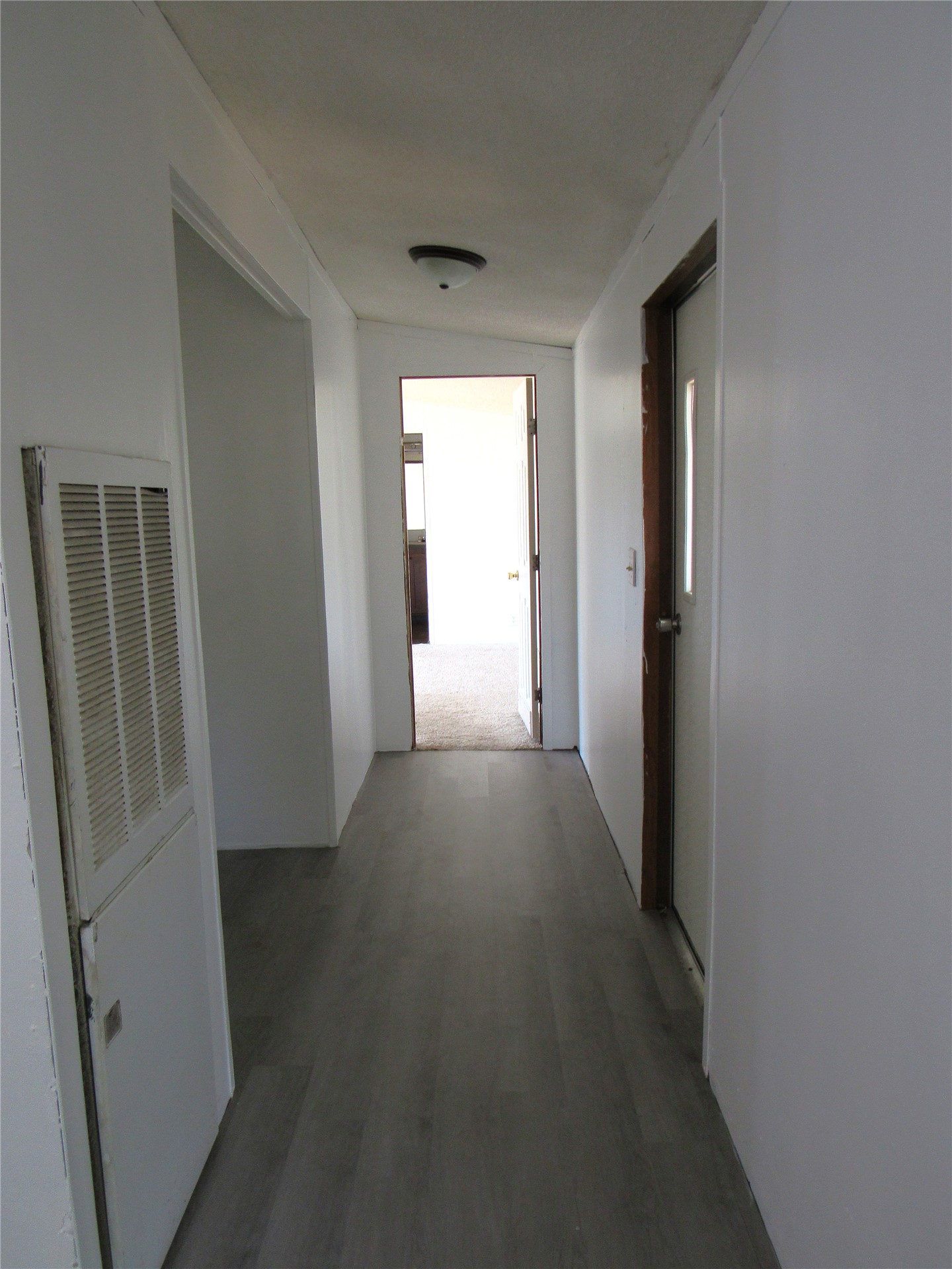 1184 S Lake Street Property Photo 11