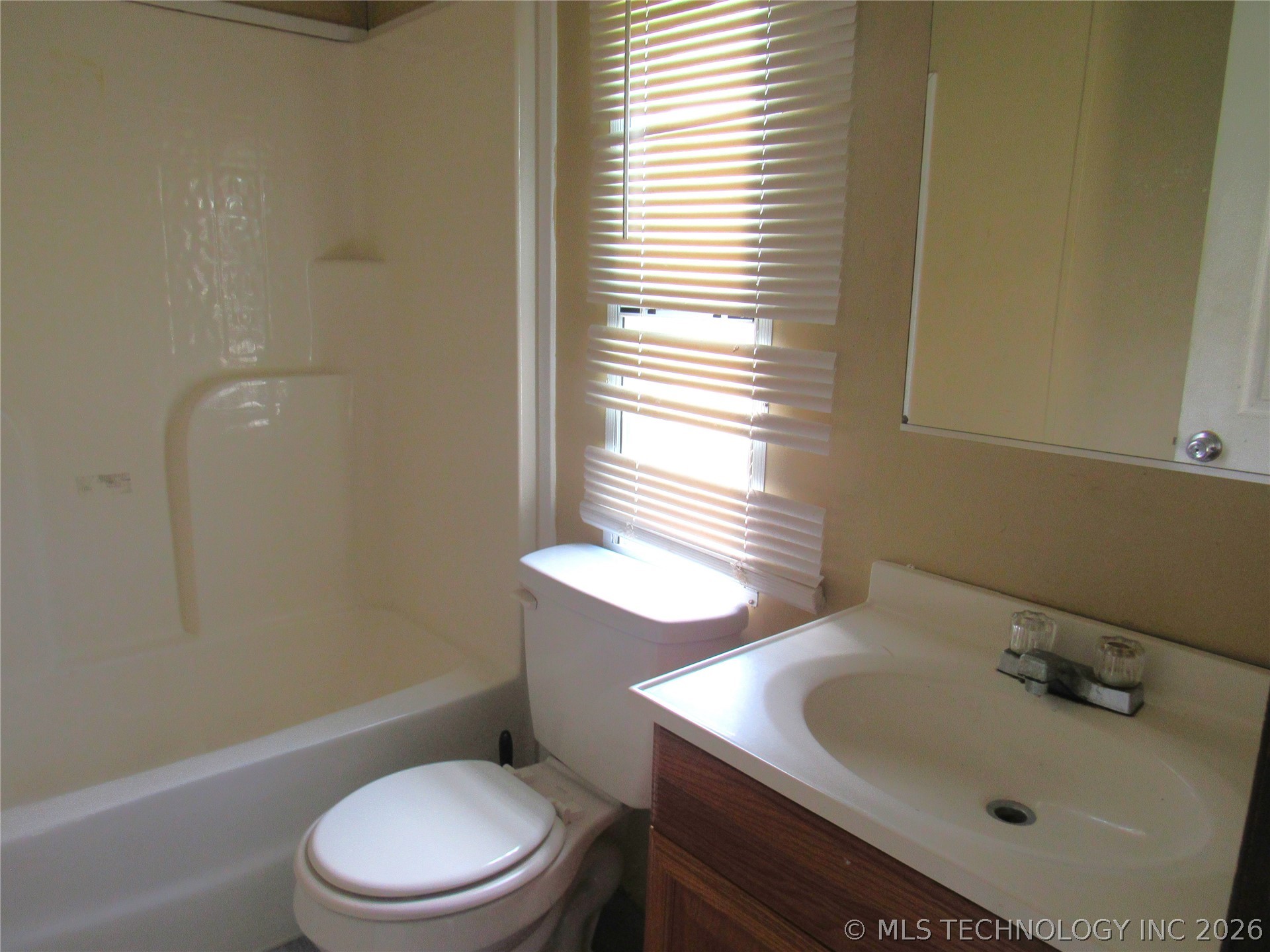 1184 S Lake Street Property Photo 26