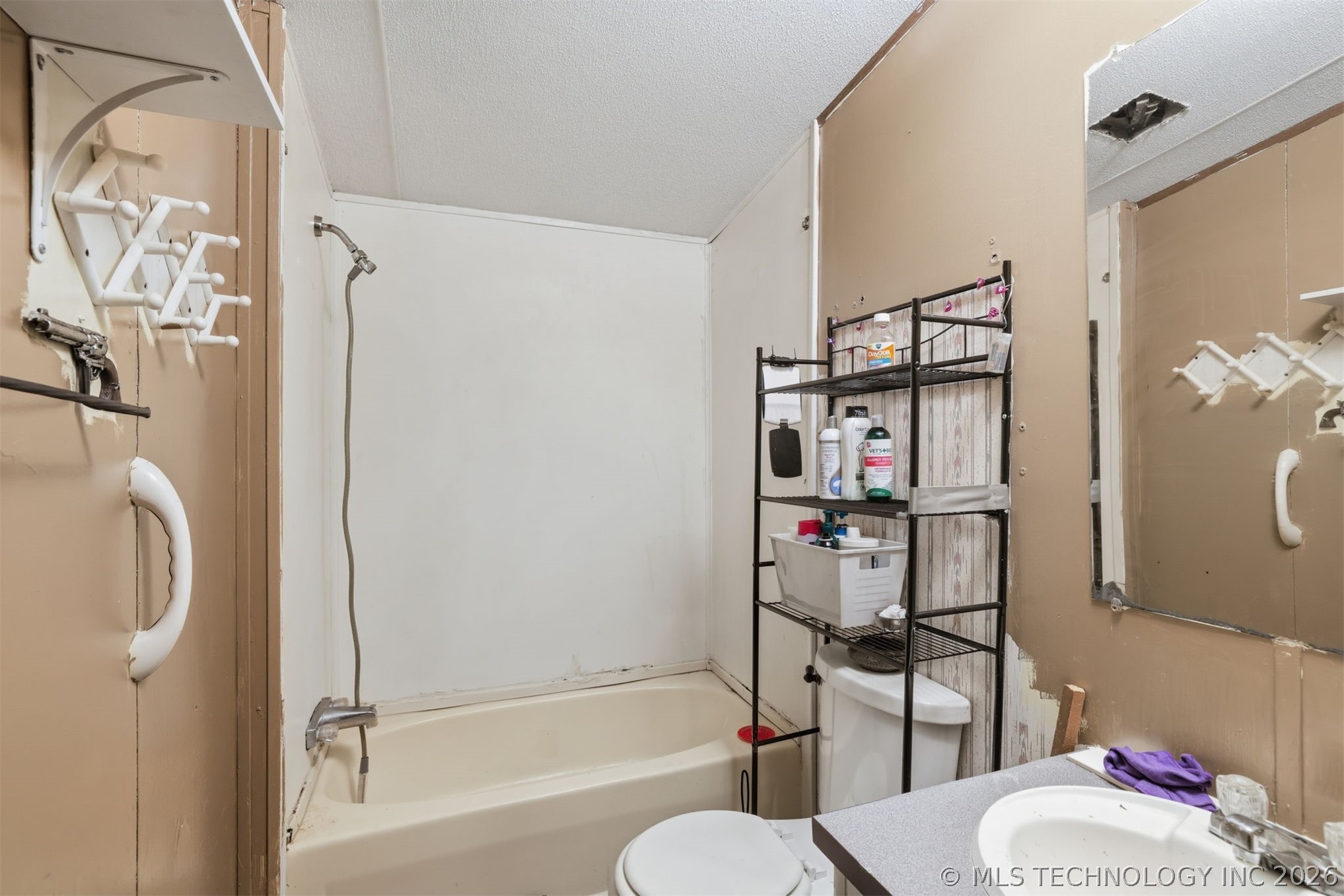 164 Cypress Property Photo 14