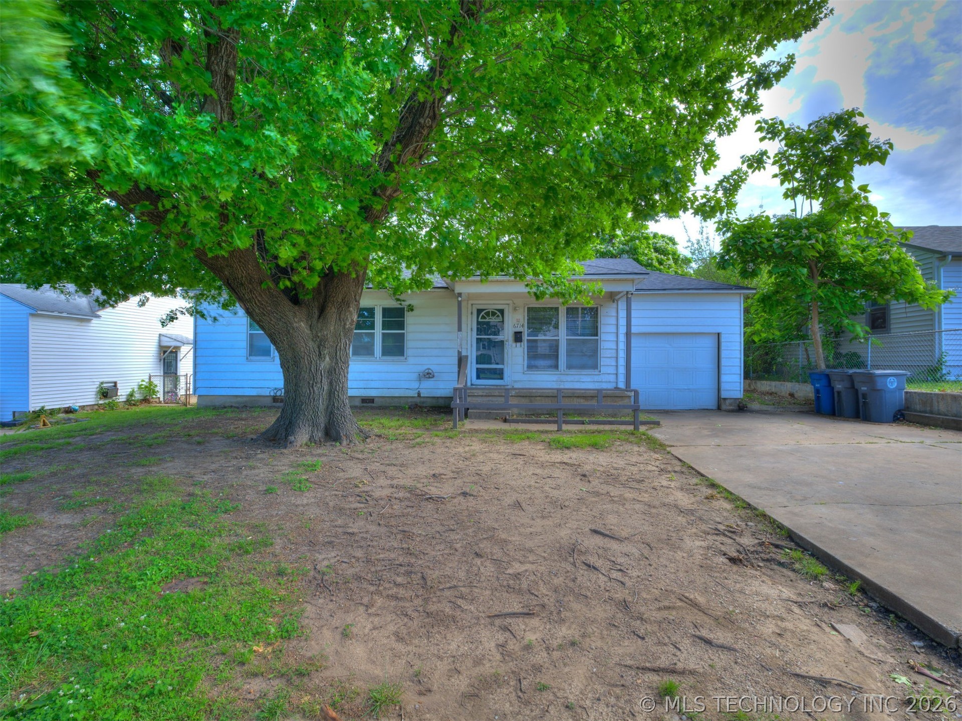 6714 E Jasper Street Property Photo 2
