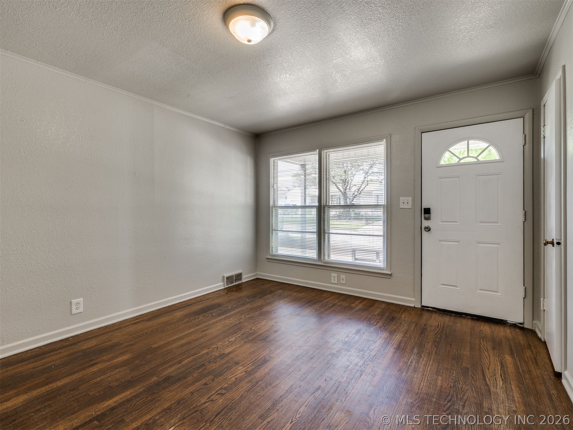 6714 E Jasper Street Property Photo 5